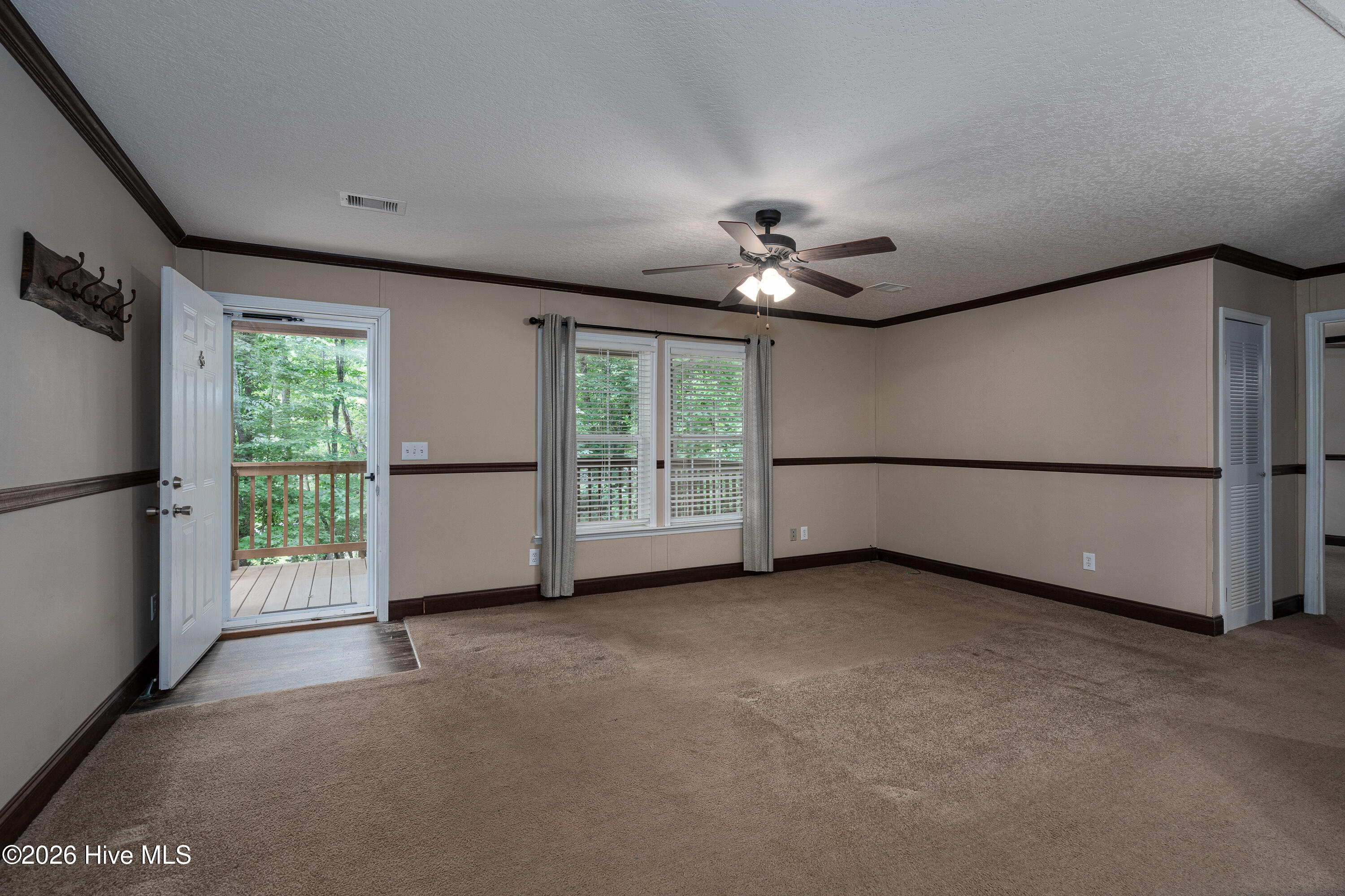 37 Red Wolf Trail Property Photo 8