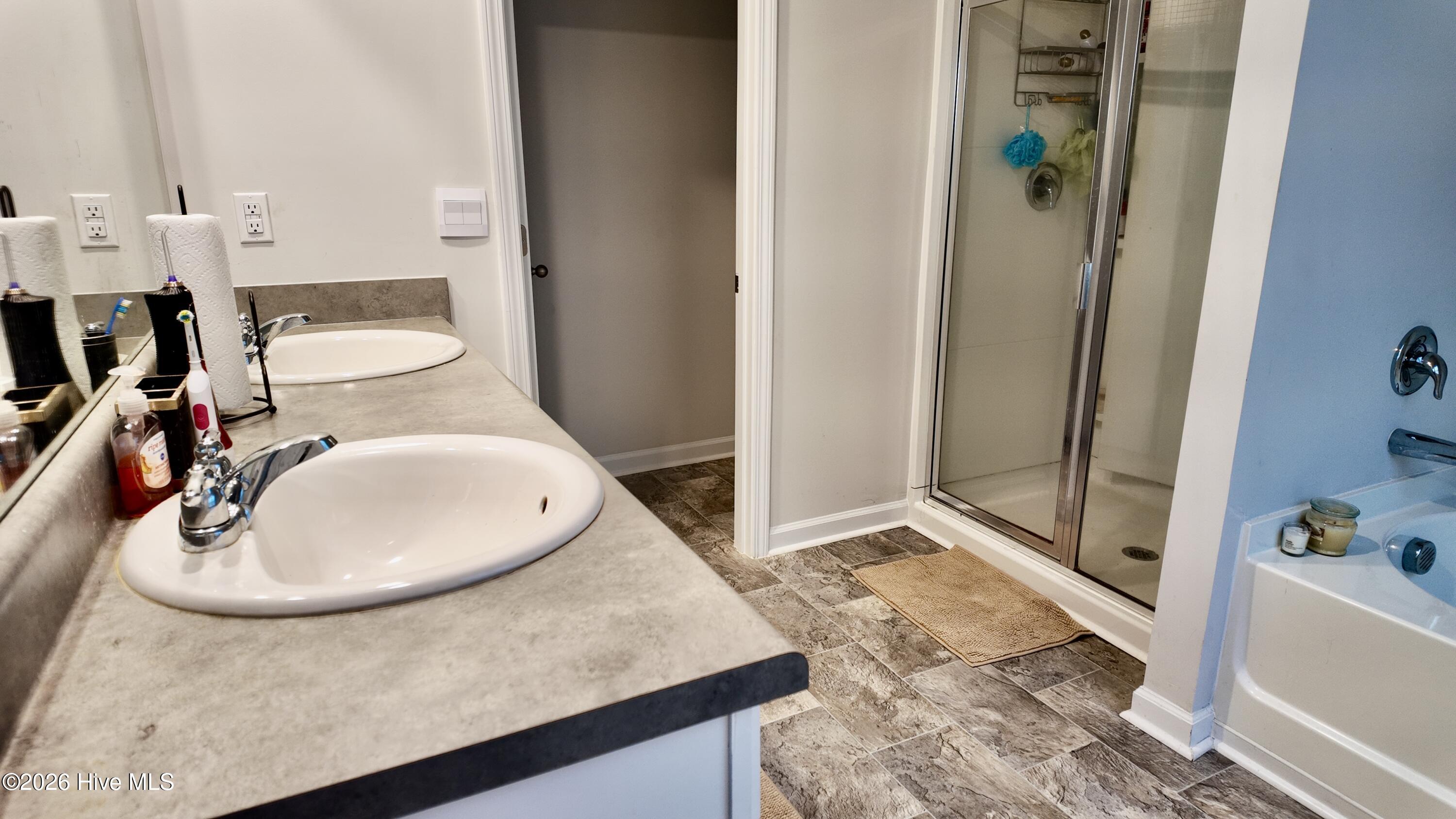 1422 Deer Hollow Run Property Photo 13