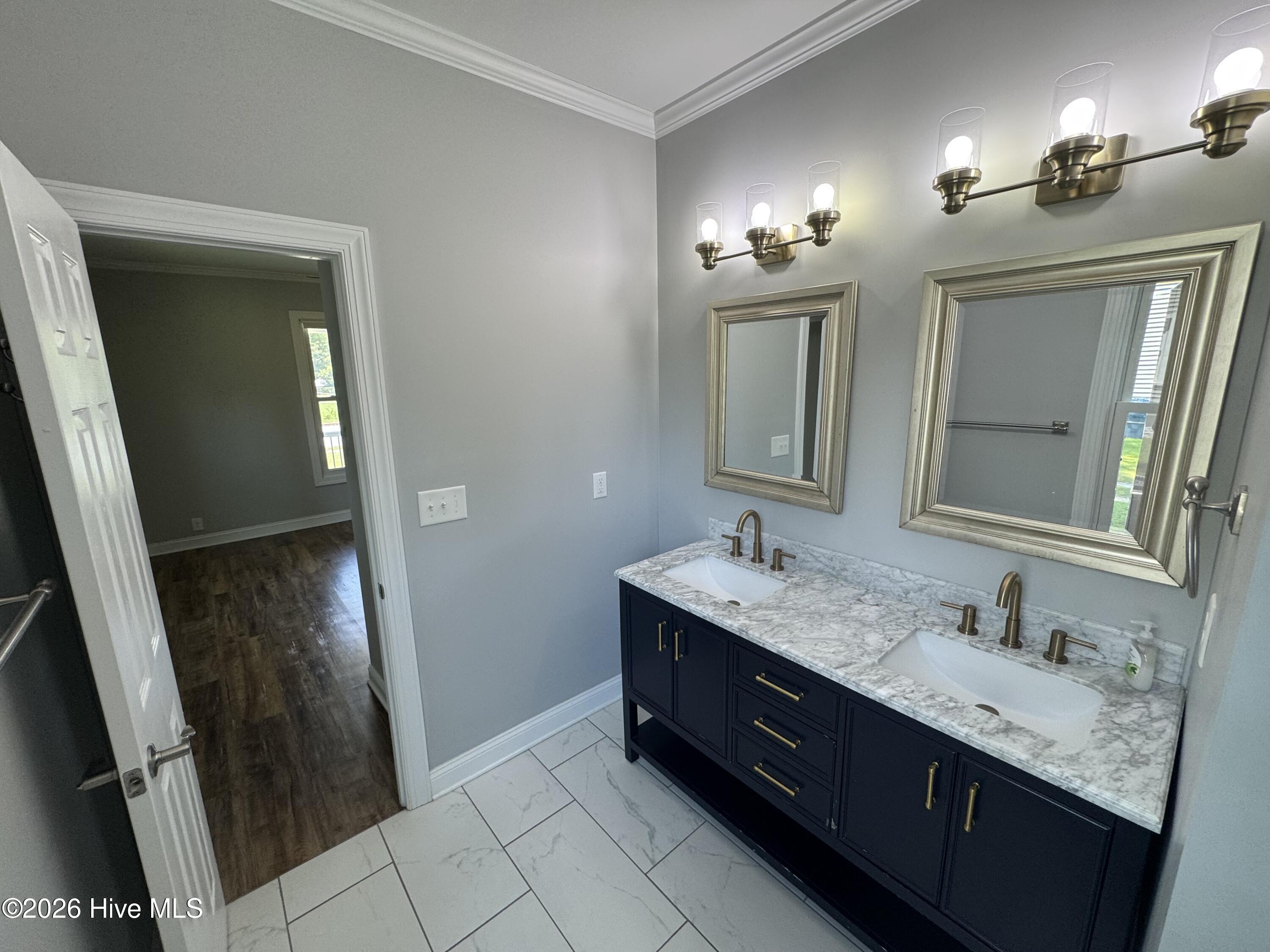 702 N Charlotte Street Property Photo 18