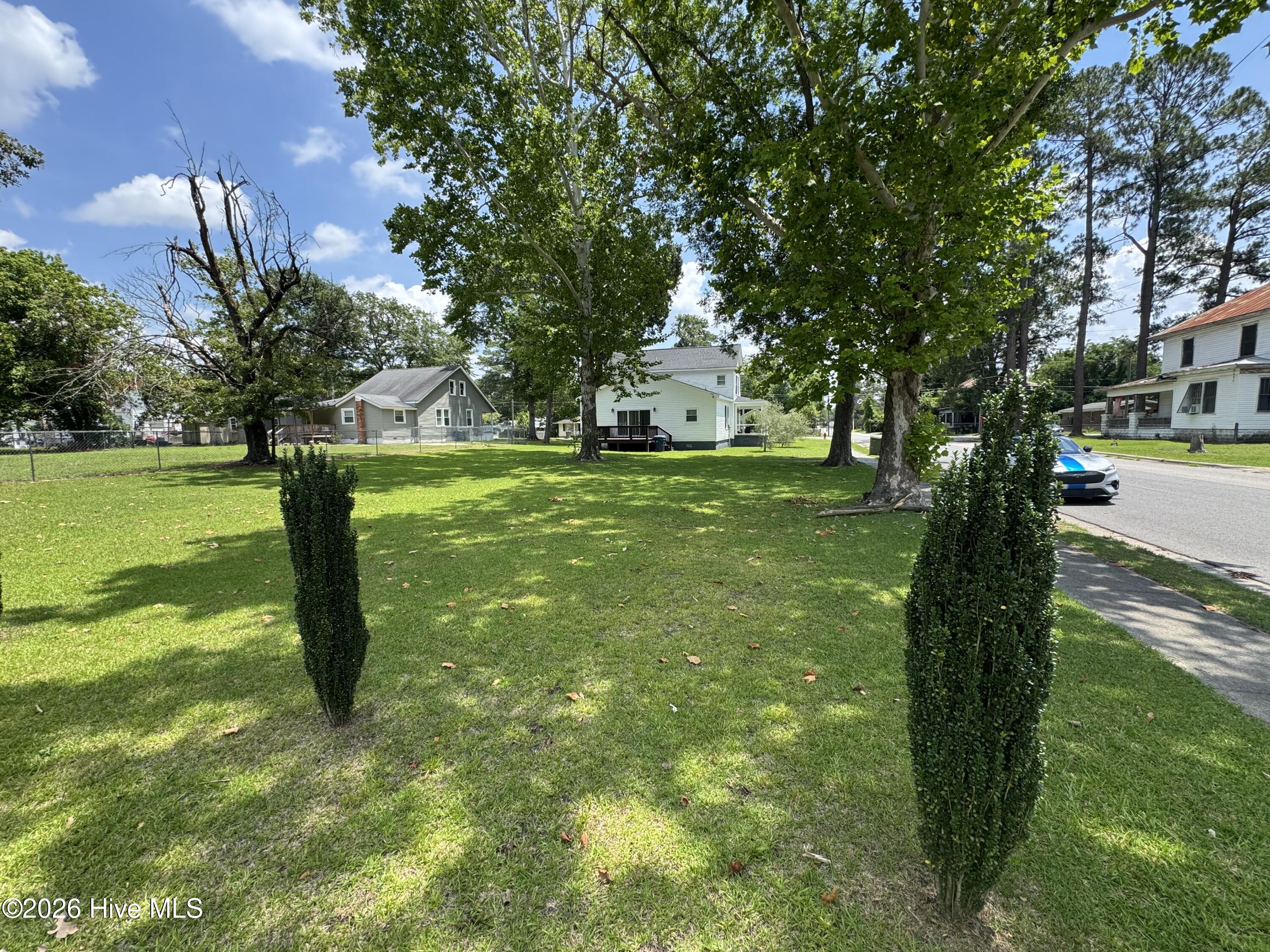 702 N Charlotte Street Property Photo 28