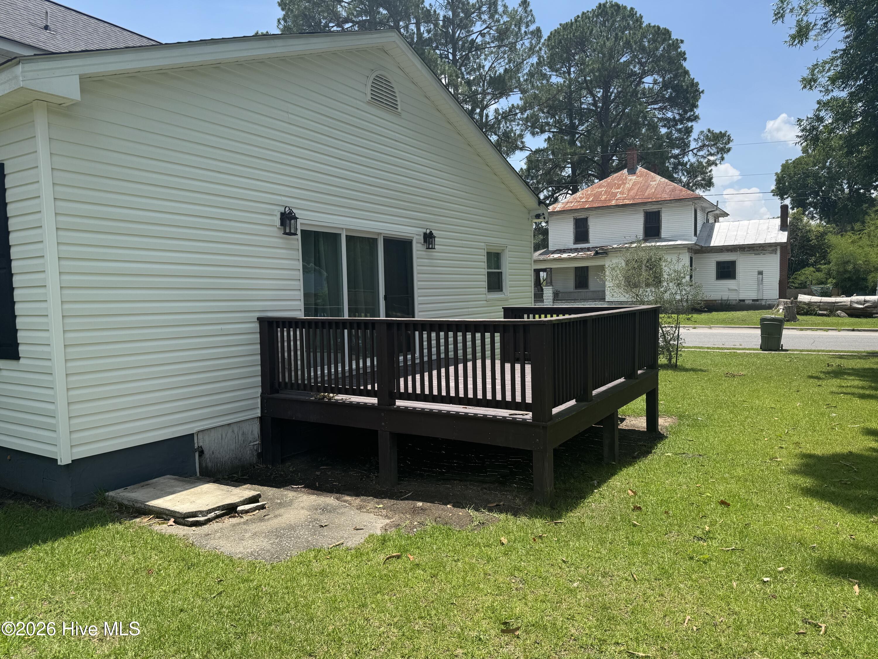 702 N Charlotte Street Property Photo 29