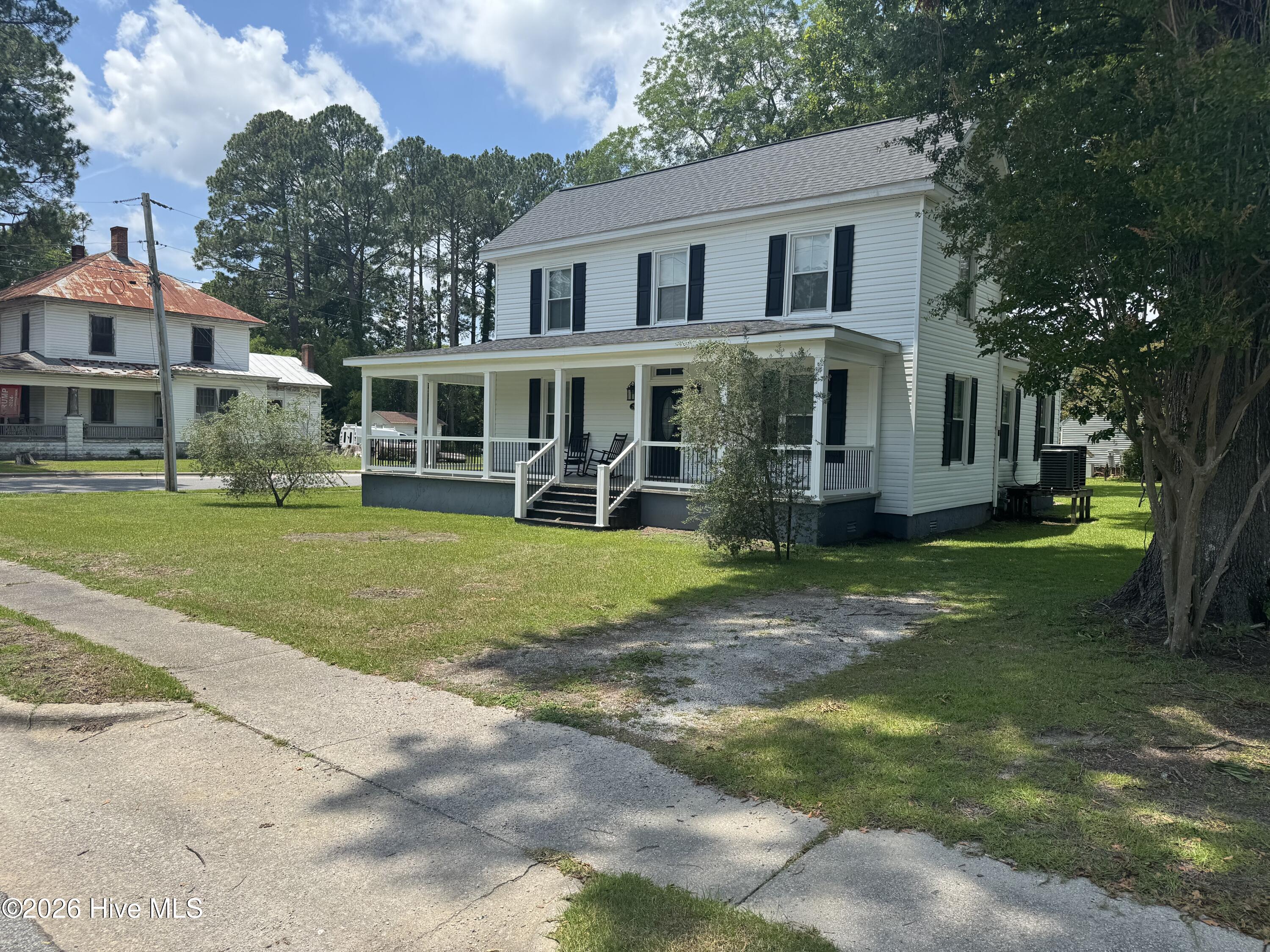 702 N Charlotte Street Property Photo 30