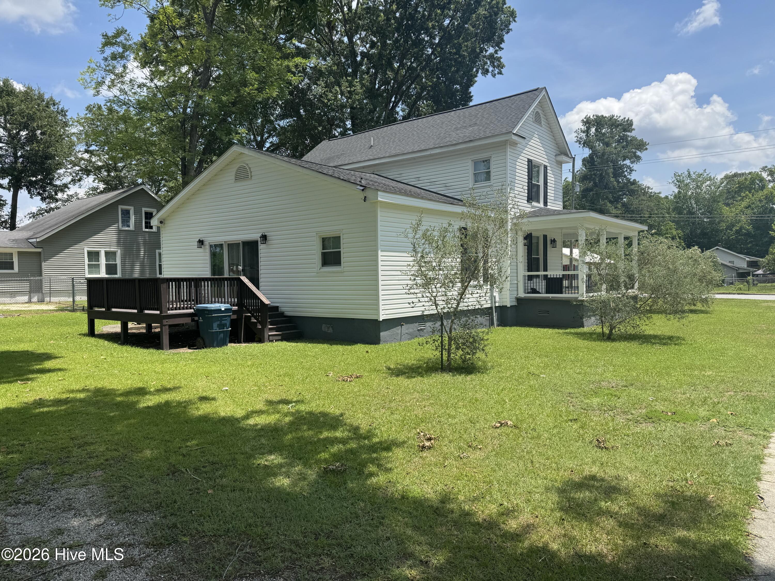 702 N Charlotte Street Property Photo 32