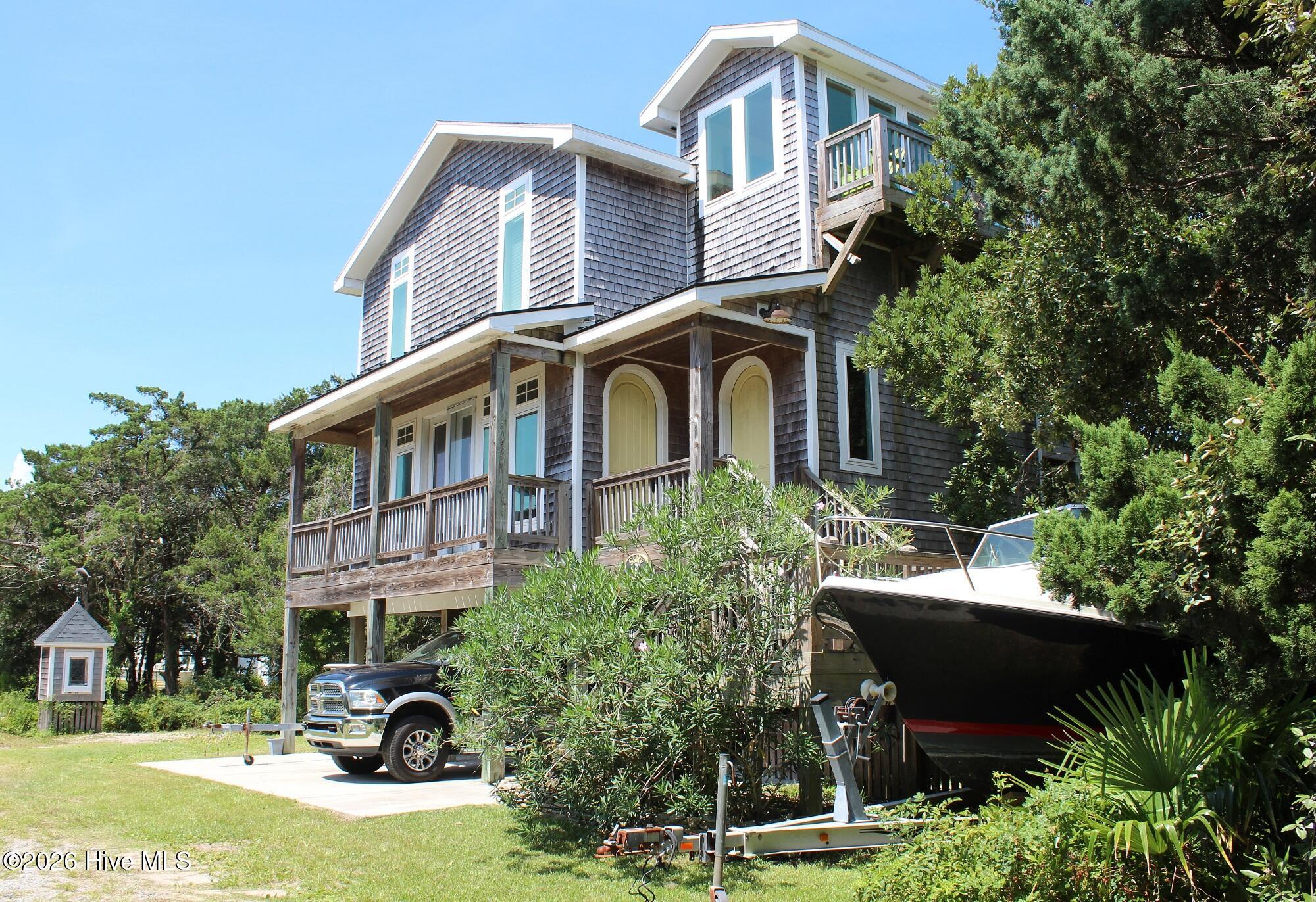54 Creek Point Road Property Photo 3