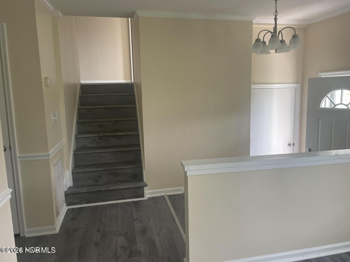 220 Edgewood Drive Property Photo 6
