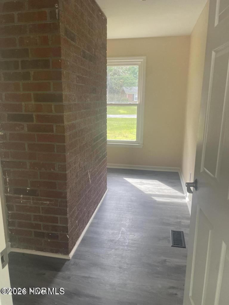 220 Edgewood Drive Property Photo 8