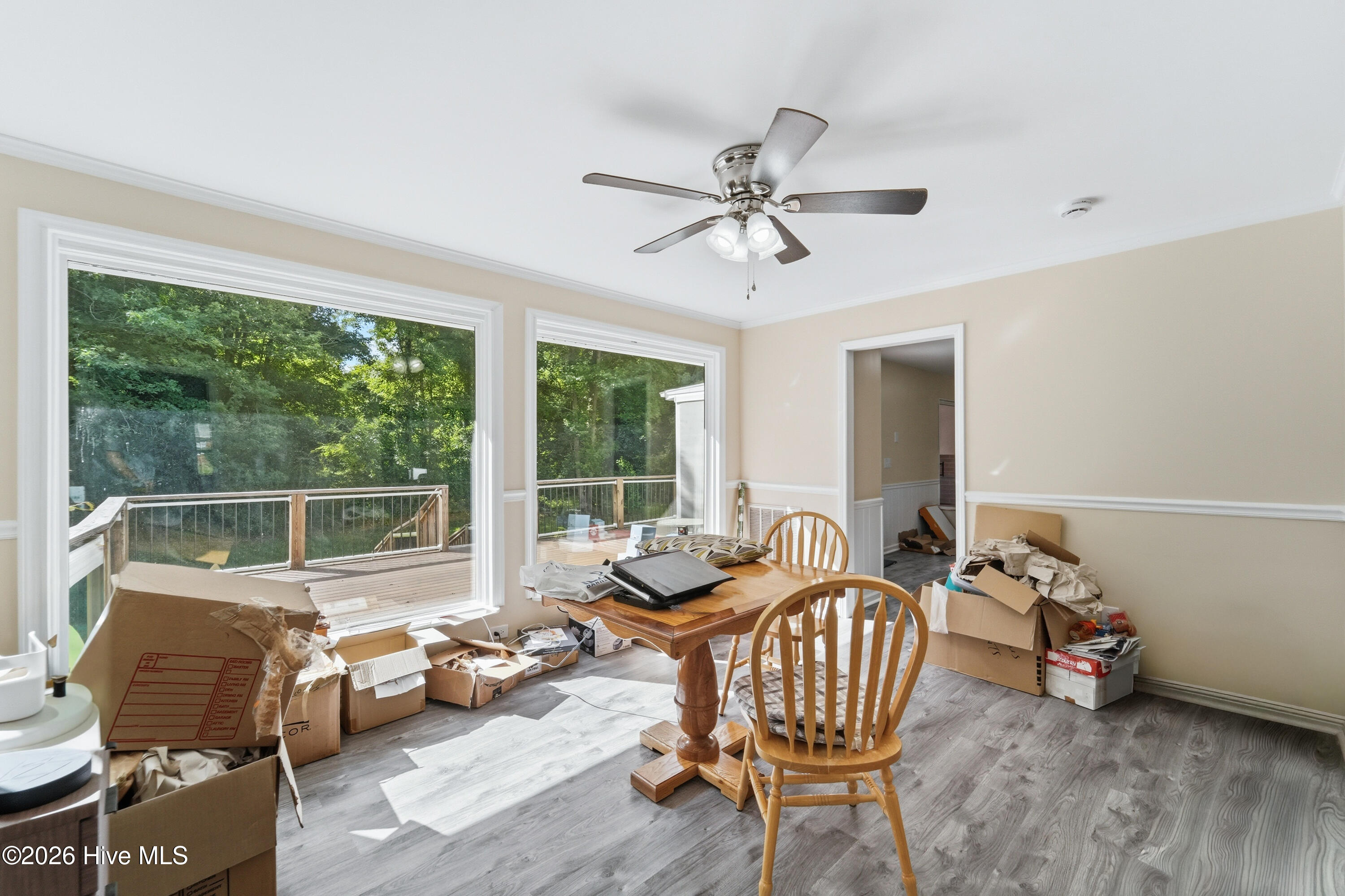 220 Edgewood Drive Property Photo 11