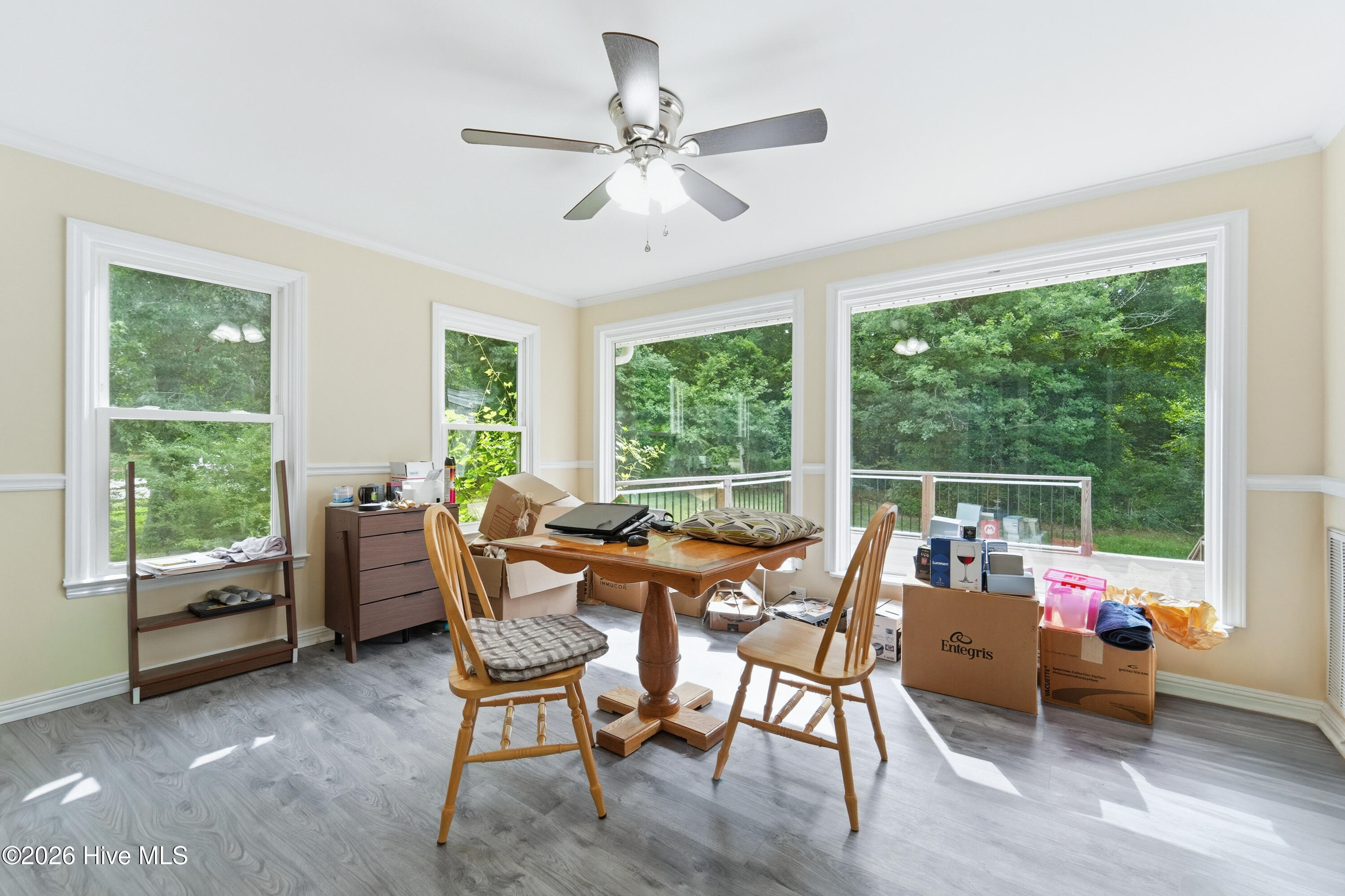 220 Edgewood Drive Property Photo 12