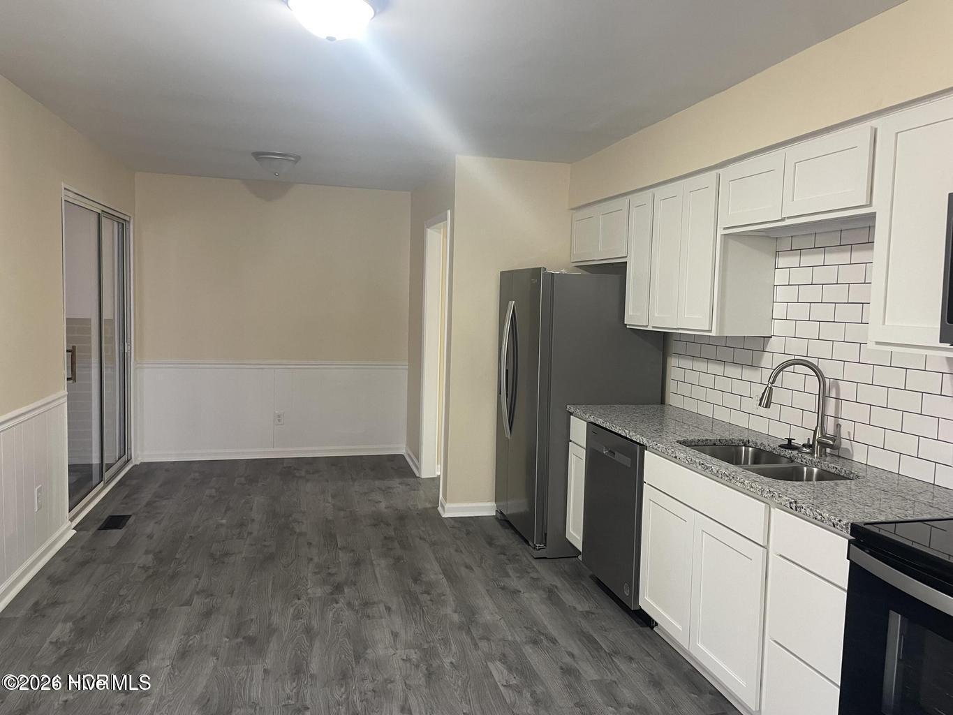 220 Edgewood Drive Property Photo 14