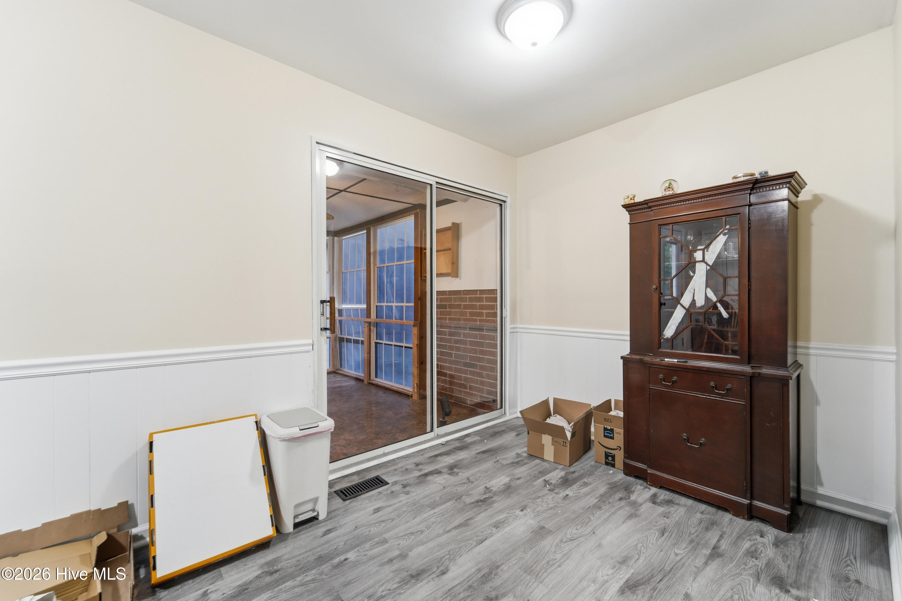 220 Edgewood Drive Property Photo 22
