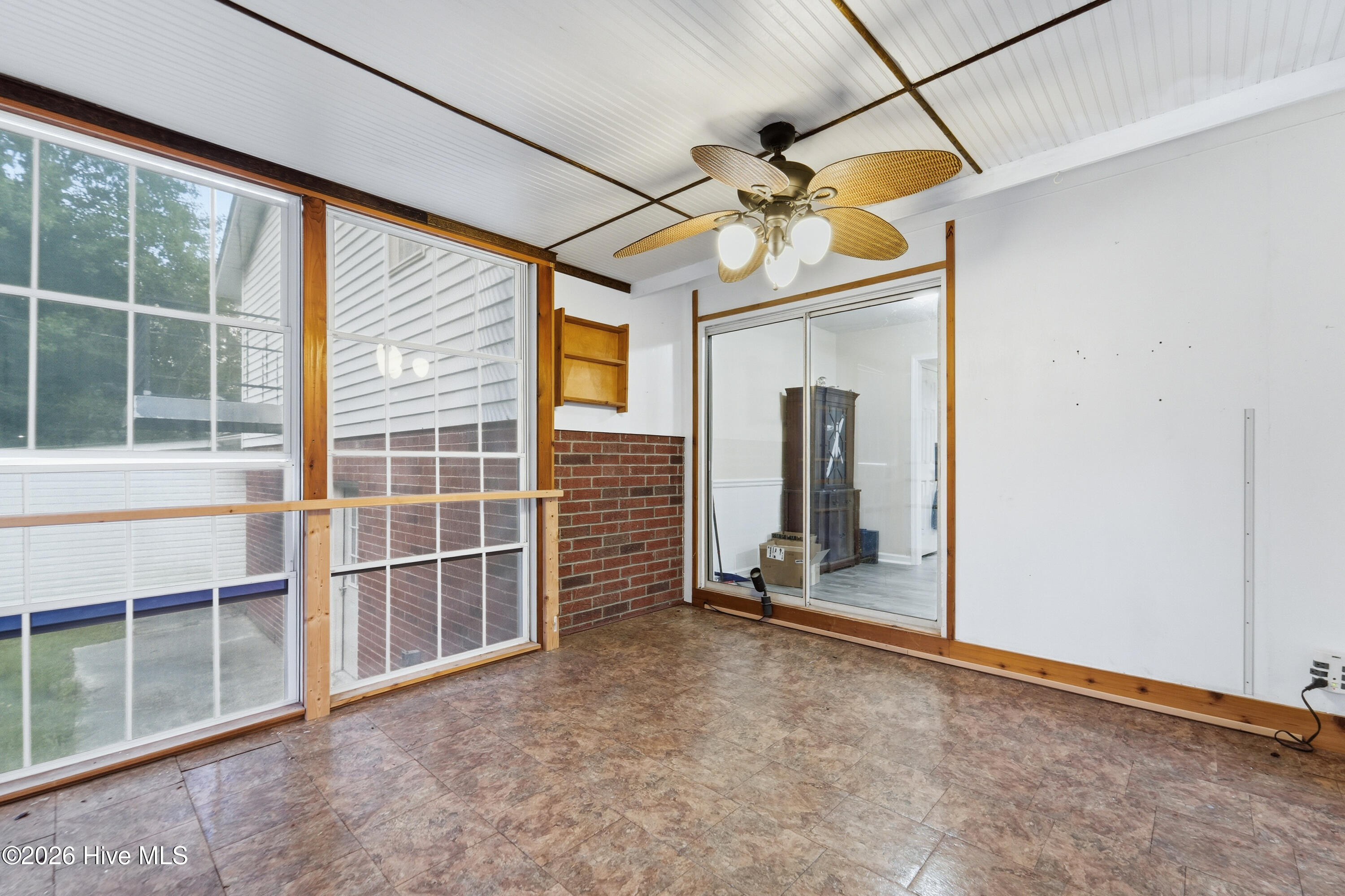 220 Edgewood Drive Property Photo 23