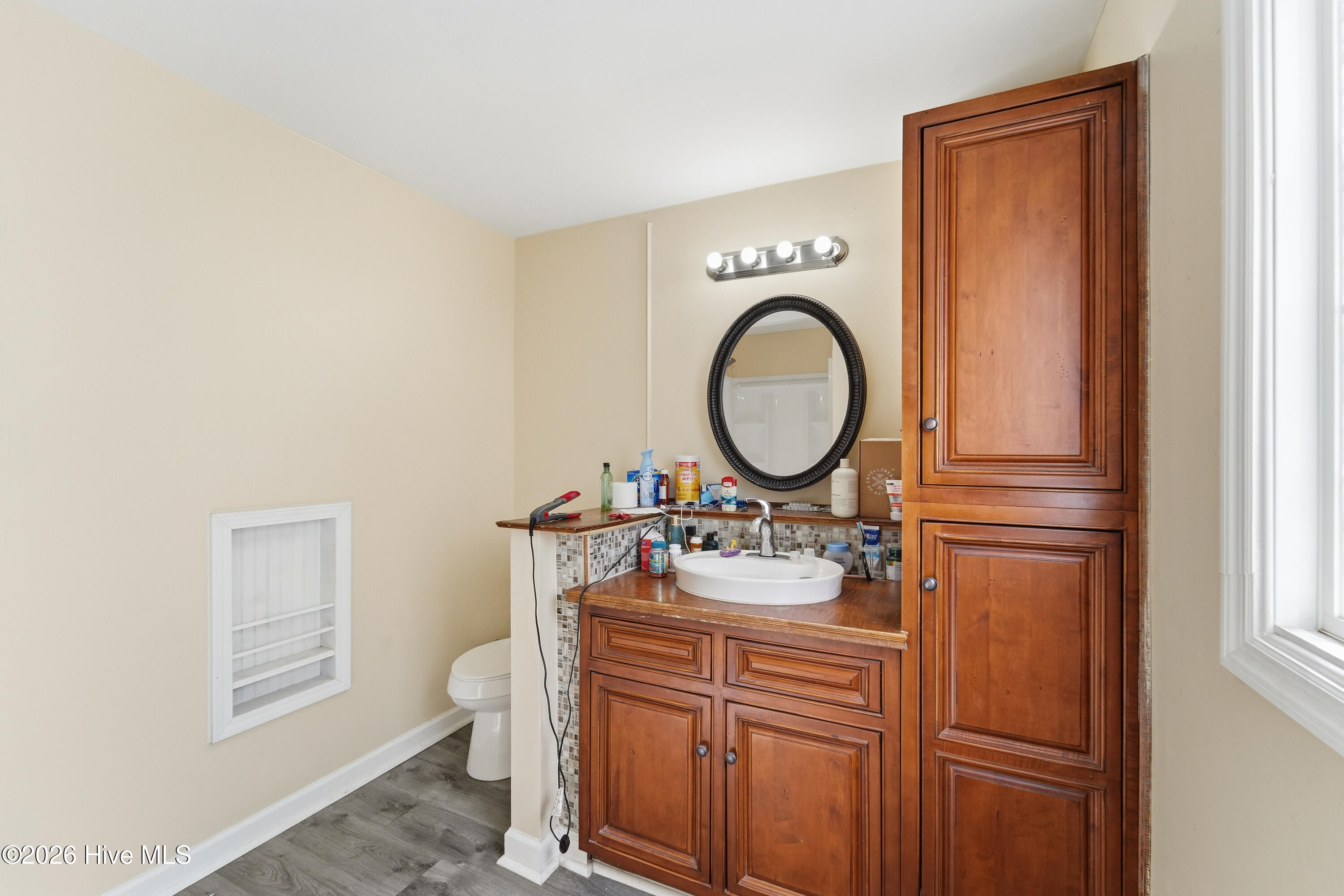 220 Edgewood Drive Property Photo 40