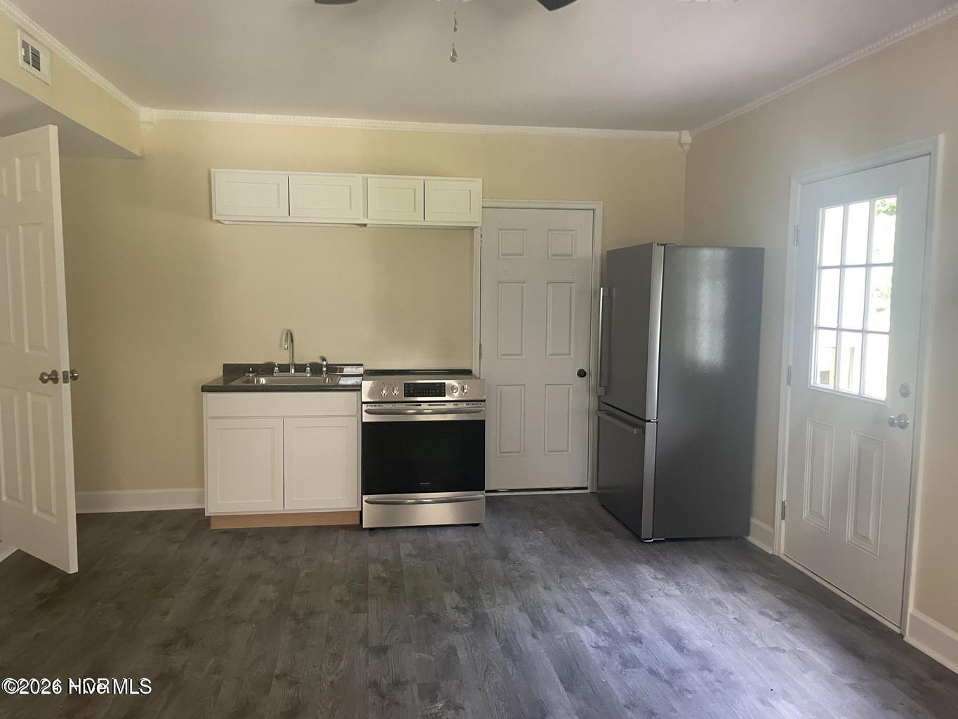 220 Edgewood Drive Property Photo 42