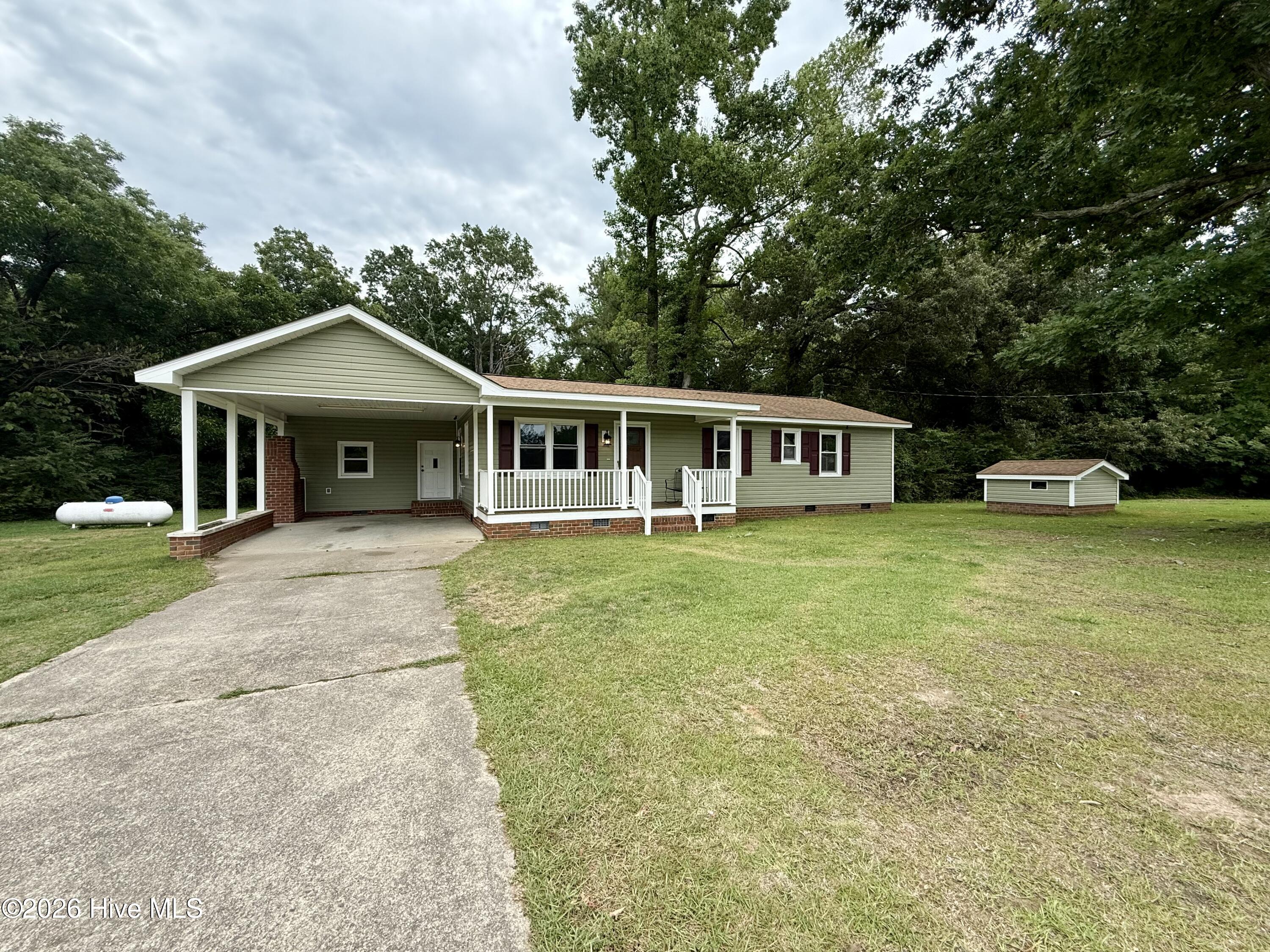 7543 Aycocks Crossing Road Property Photo 1