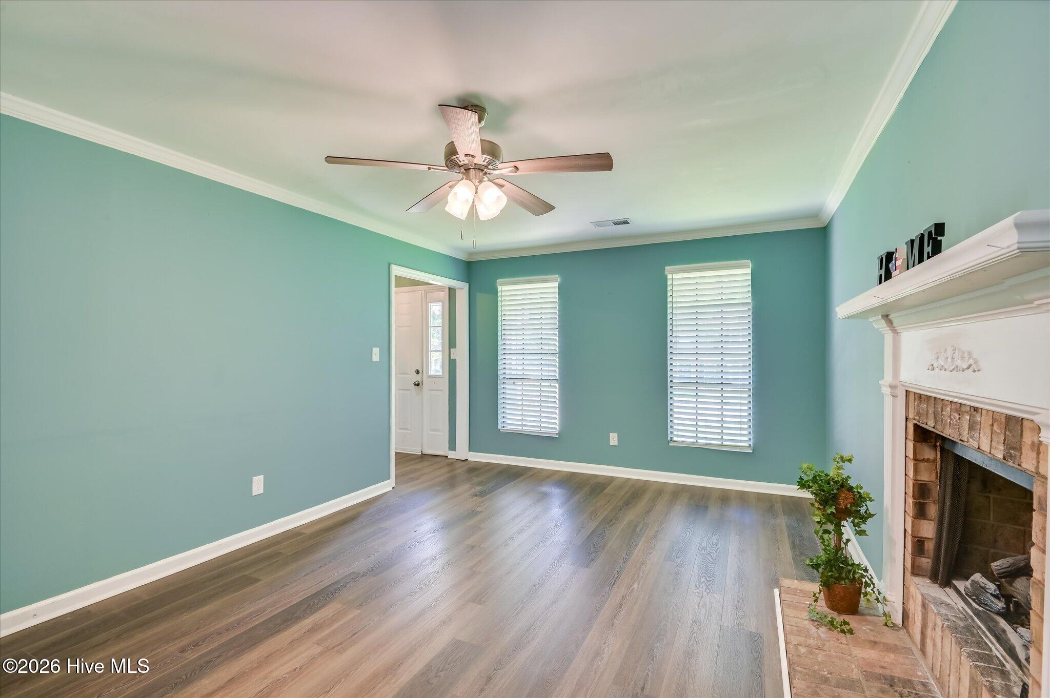 2213 Pleasant Drive Property Photo 8