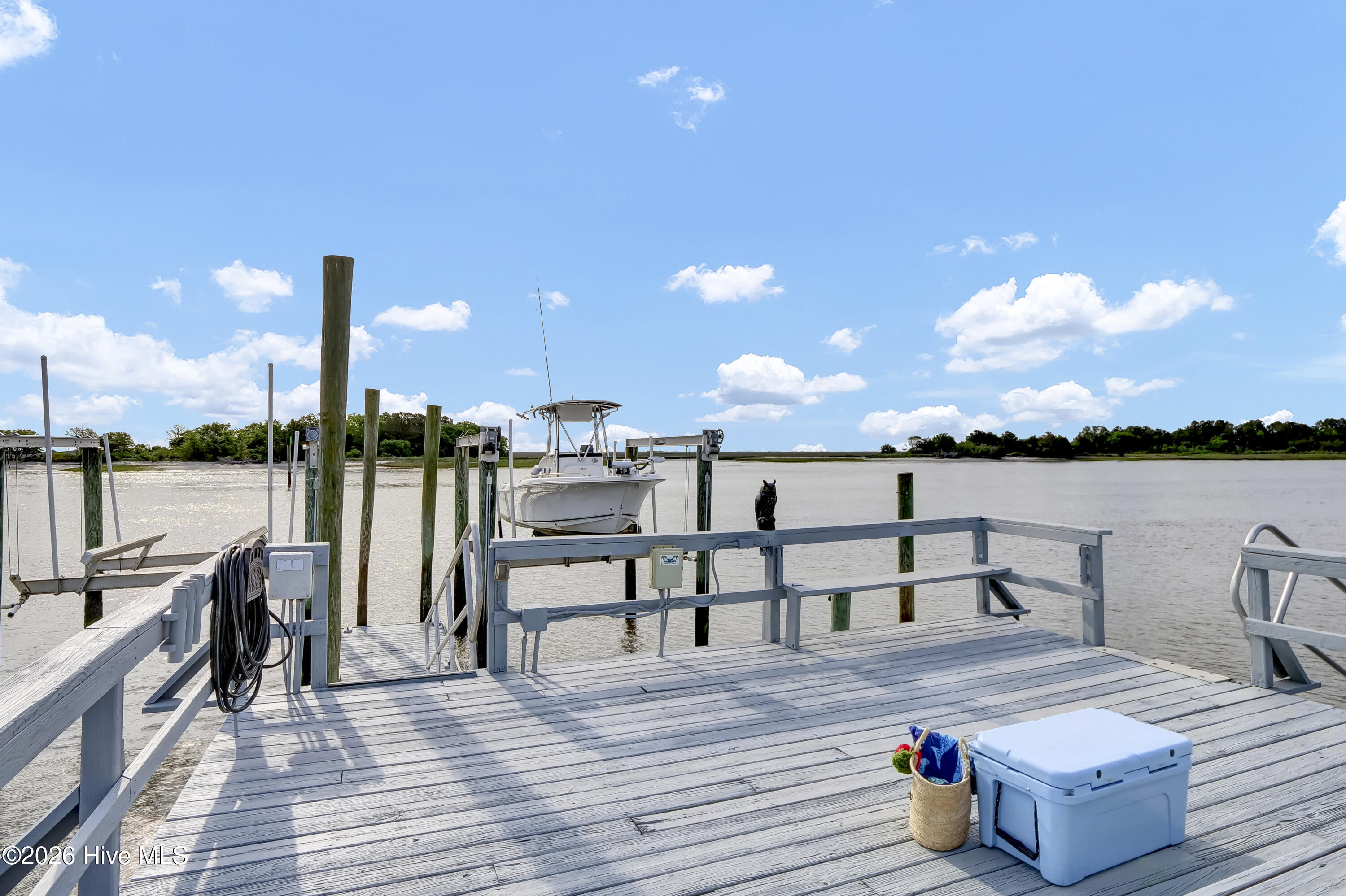 5624 Captains Lane Property Photo 13
