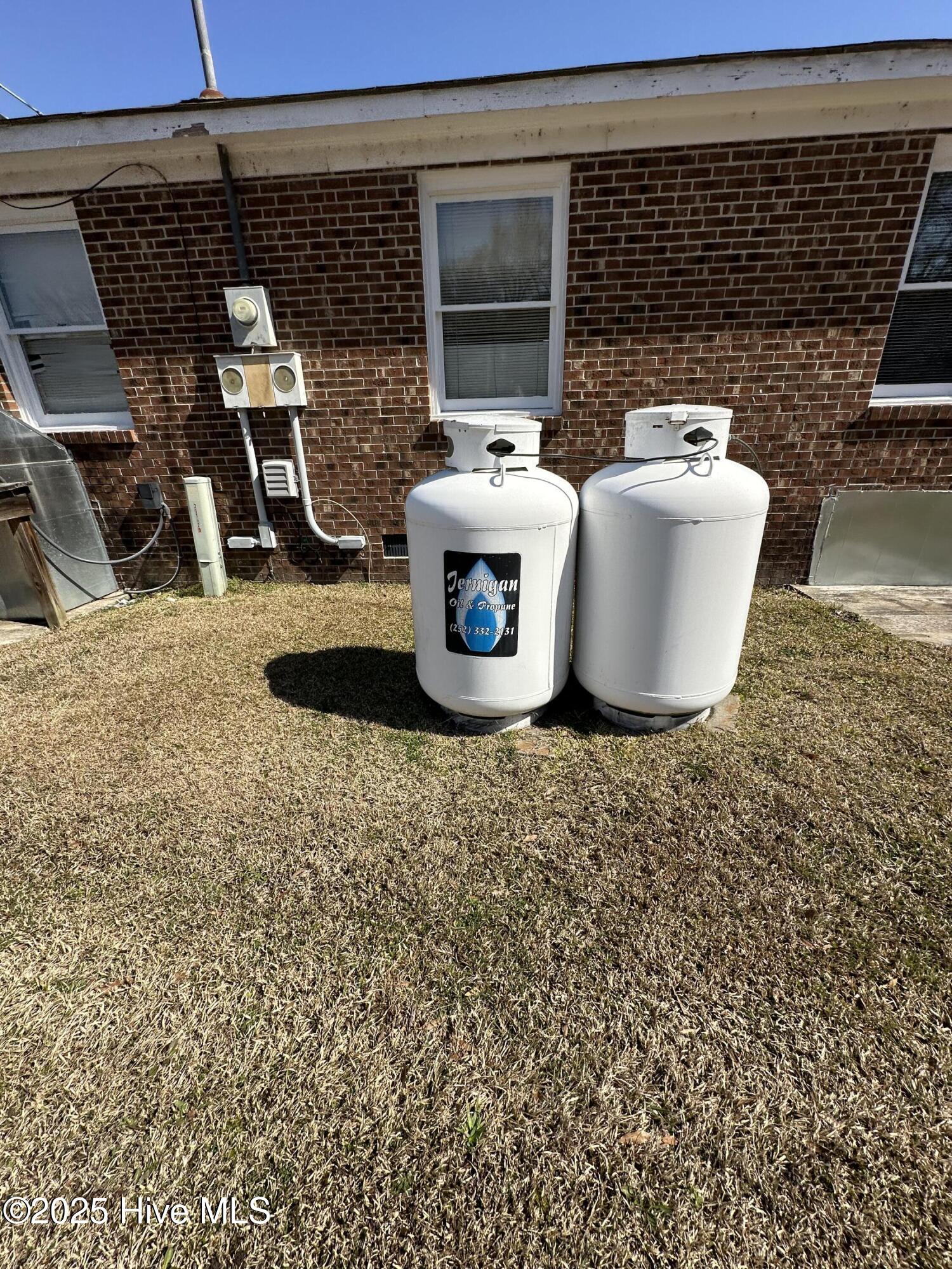 101 Sutton Drive Property Photo 20