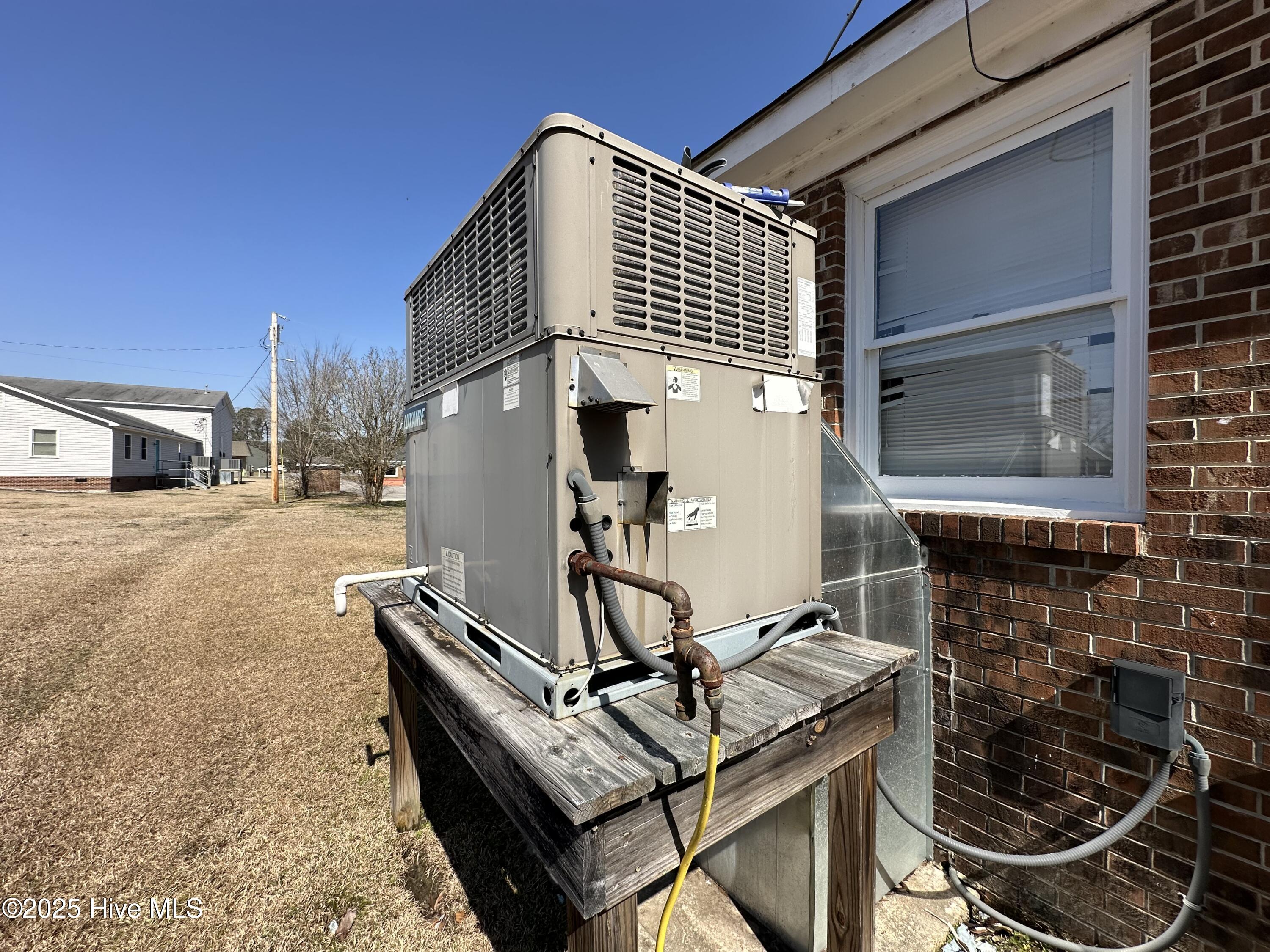 101 Sutton Drive Property Photo 21