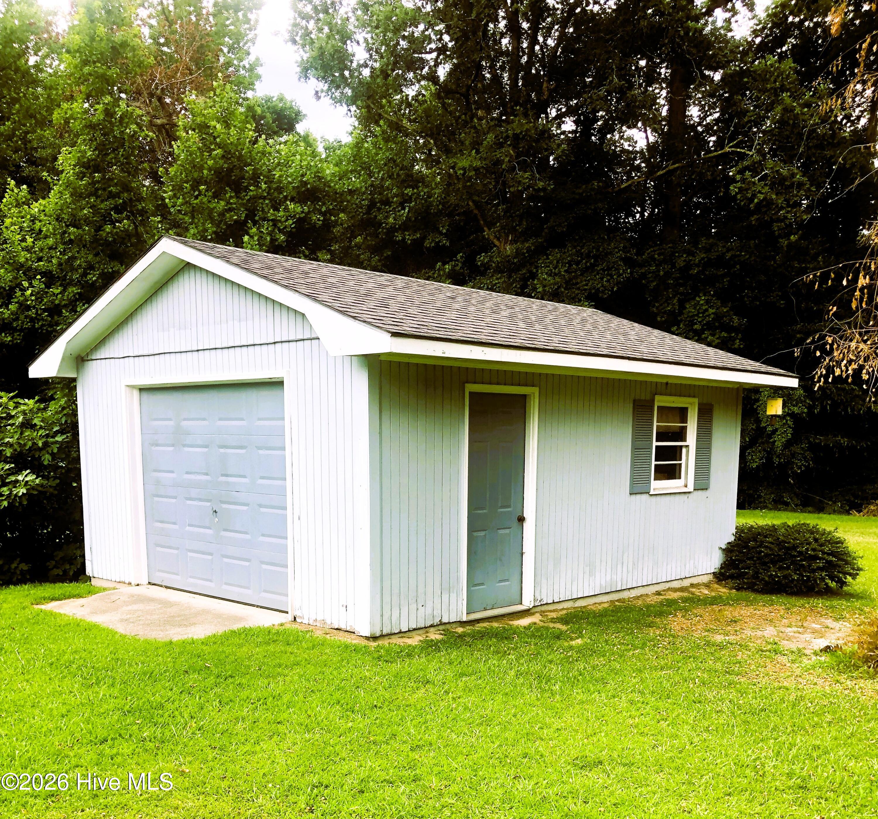 4940 Willard Road Property Photo 3