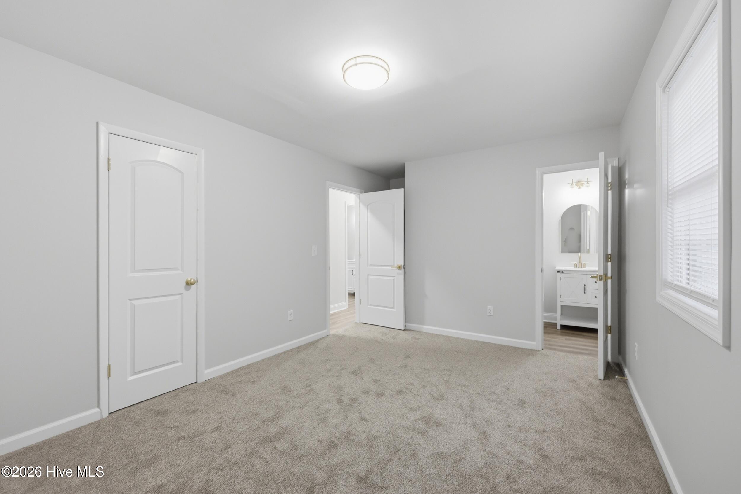 305 Beachview Drive Property Photo 18