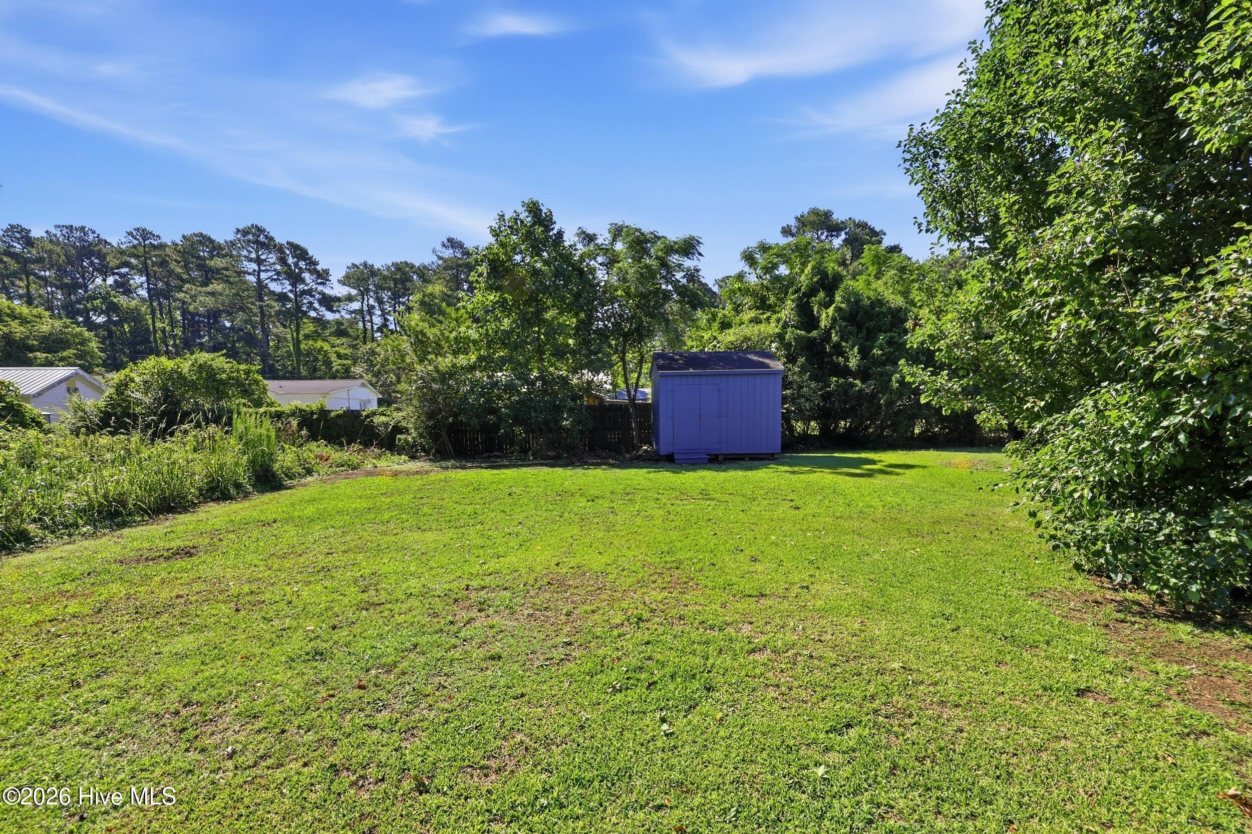 305 Beachview Drive Property Photo 30