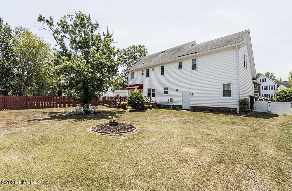 805 Drexel Road Property Photo 7