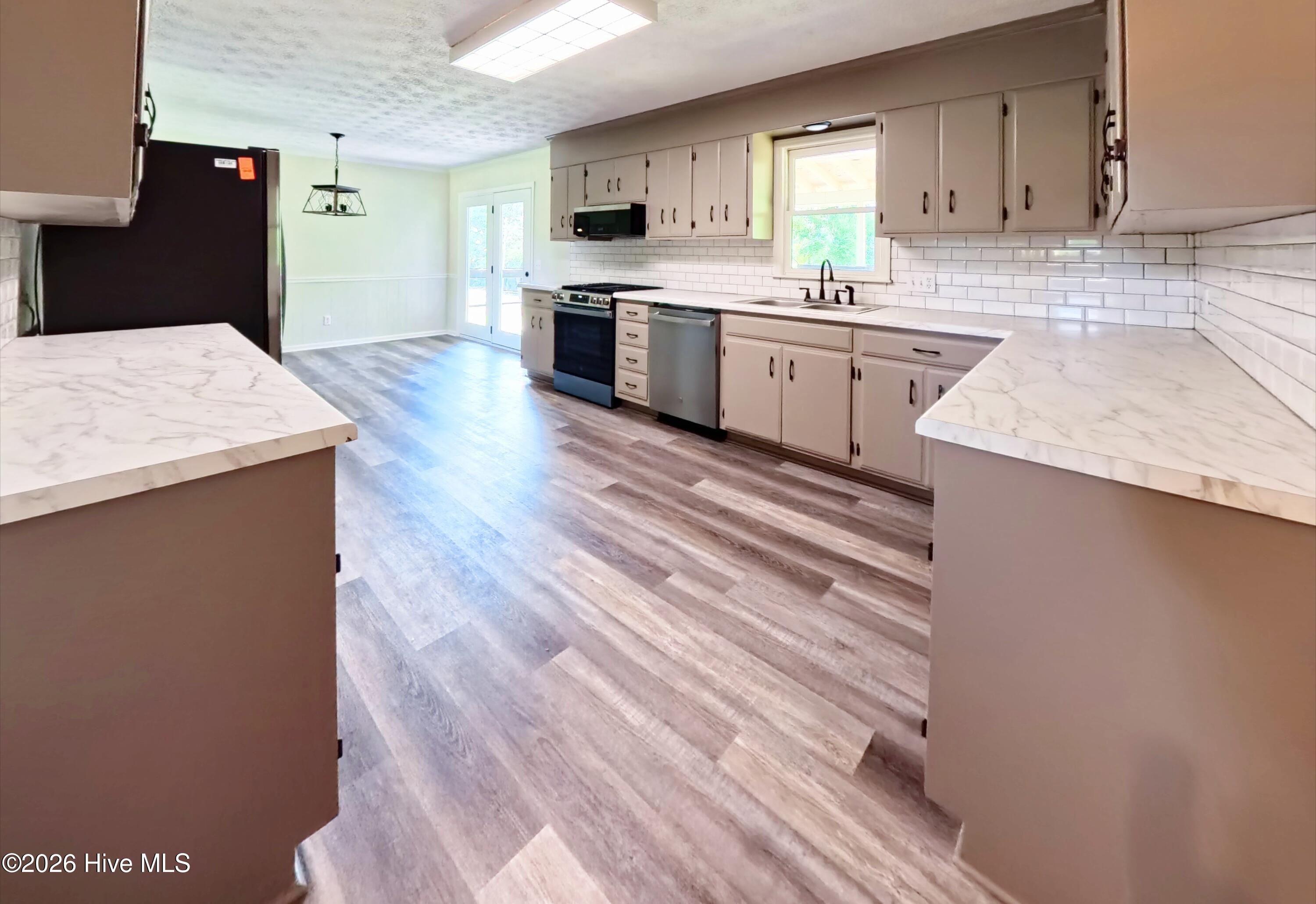 1163 Fairlane Drive Property Photo 14