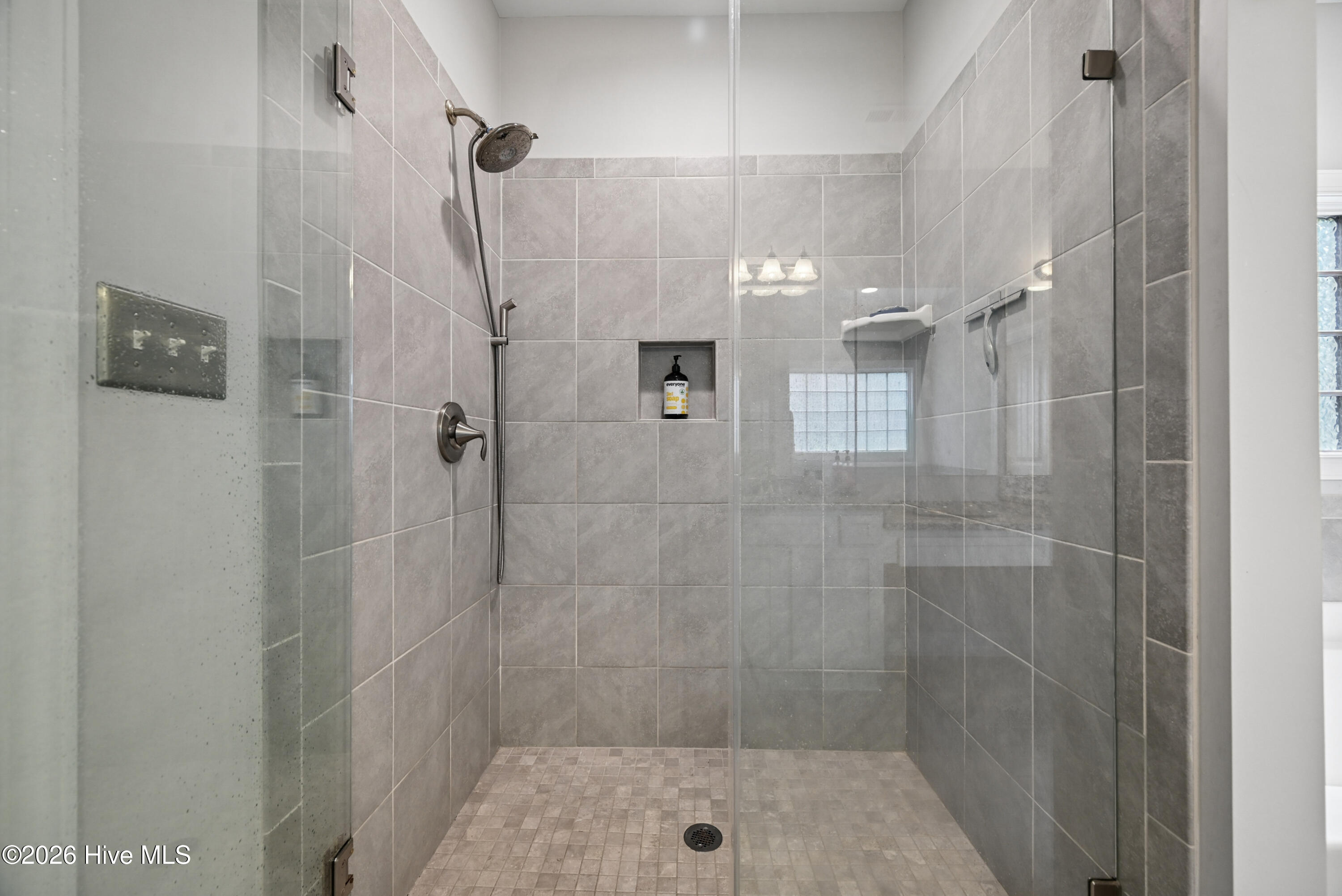 955 Grandview Drive Property Photo 28