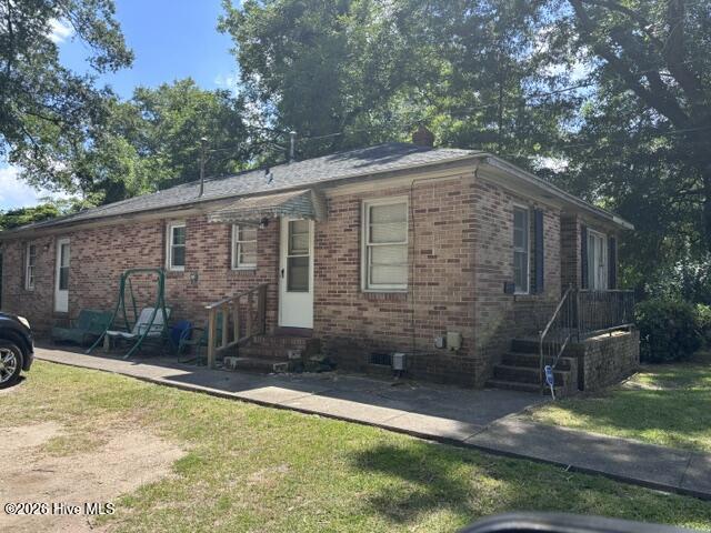609 E Vernon Avenue Property Photo 2
