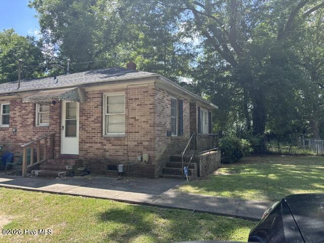 609 E Vernon Avenue Property Photo 3