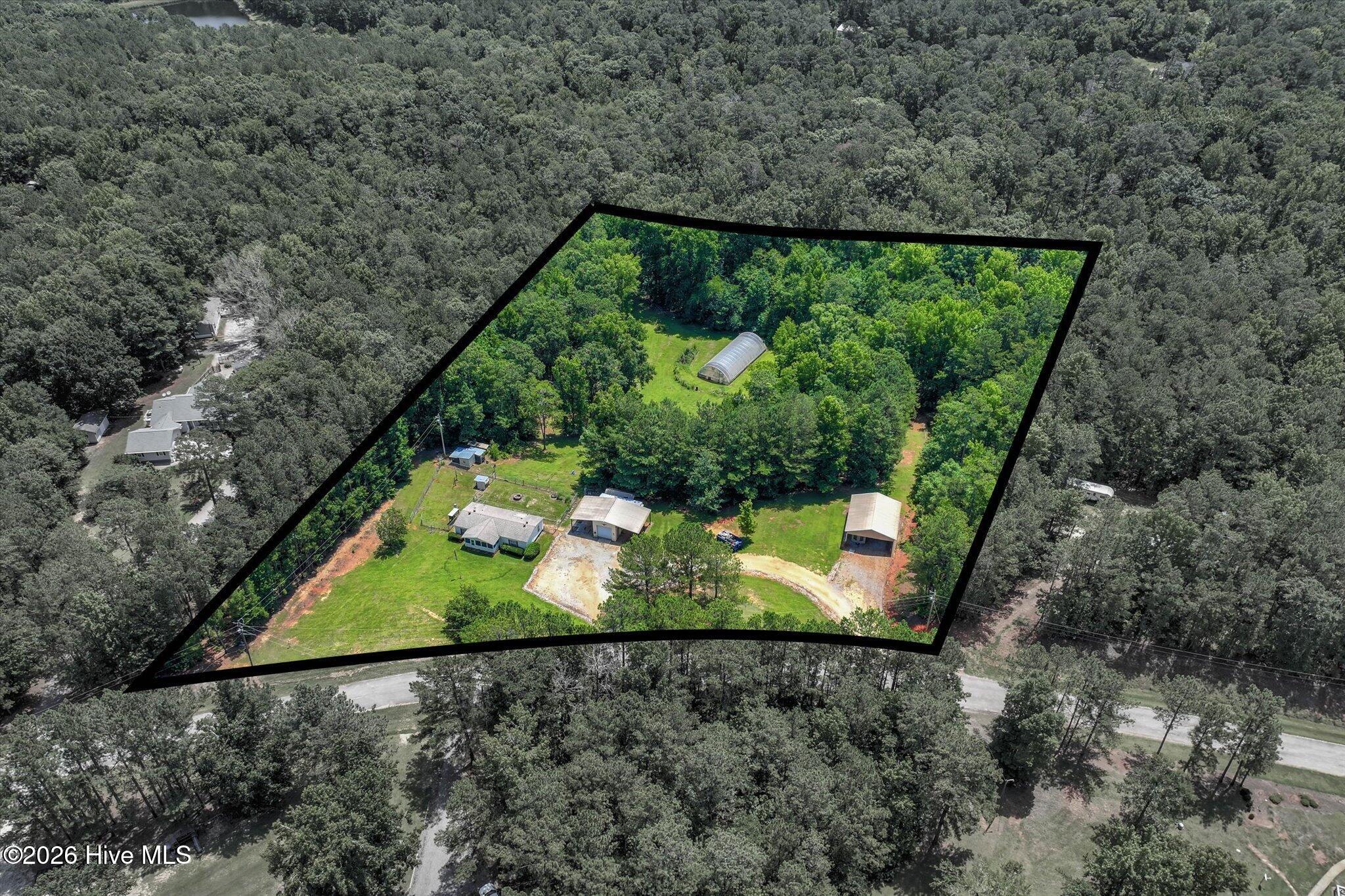 20 Sunset Circle Property Photo 2