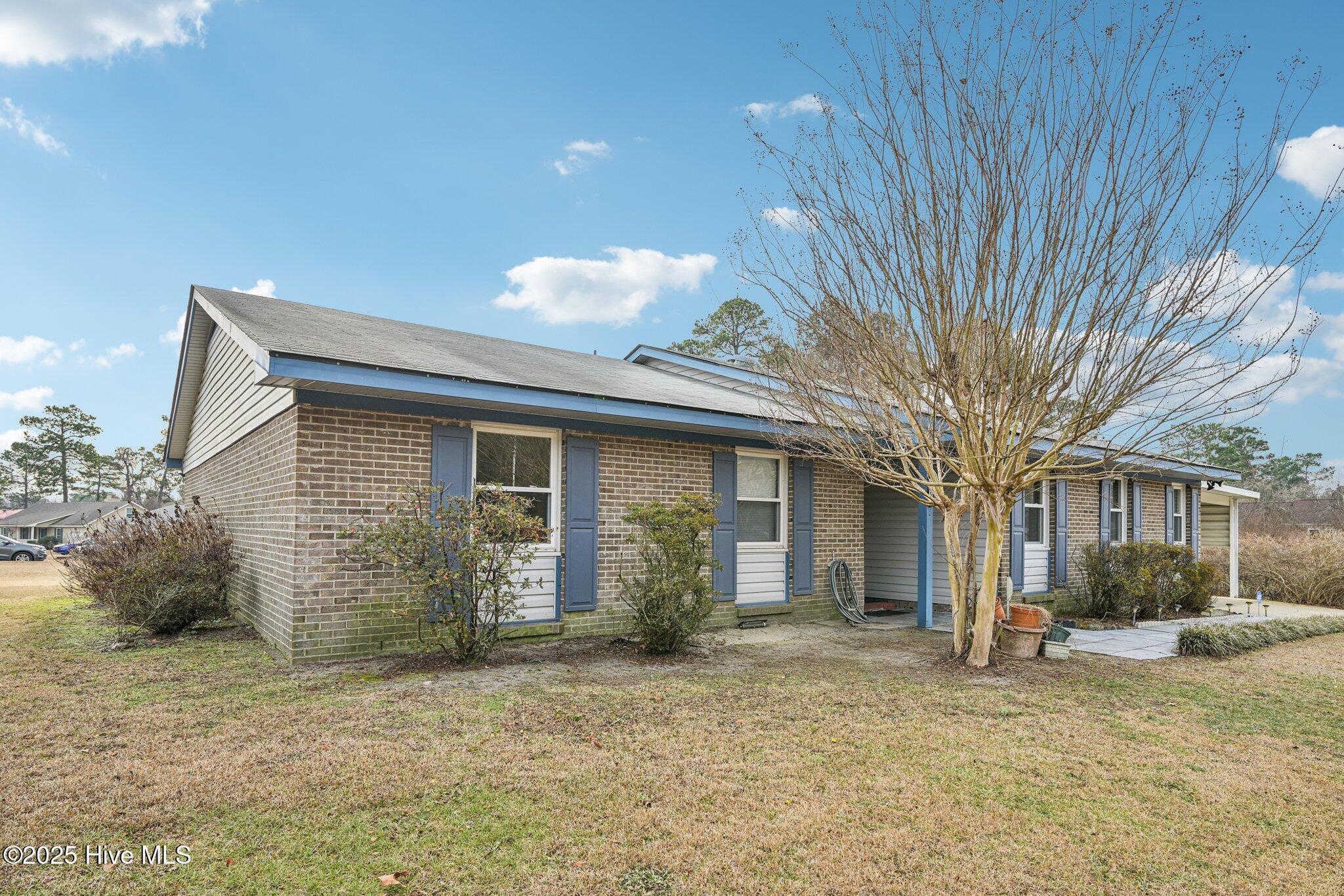 6958 Timbercroft Lane Property Photo 4