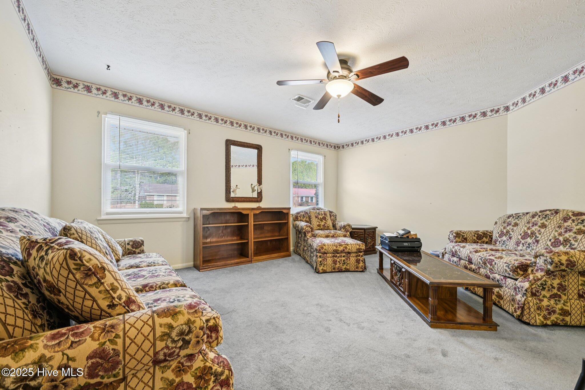 6958 Timbercroft Lane Property Photo 7