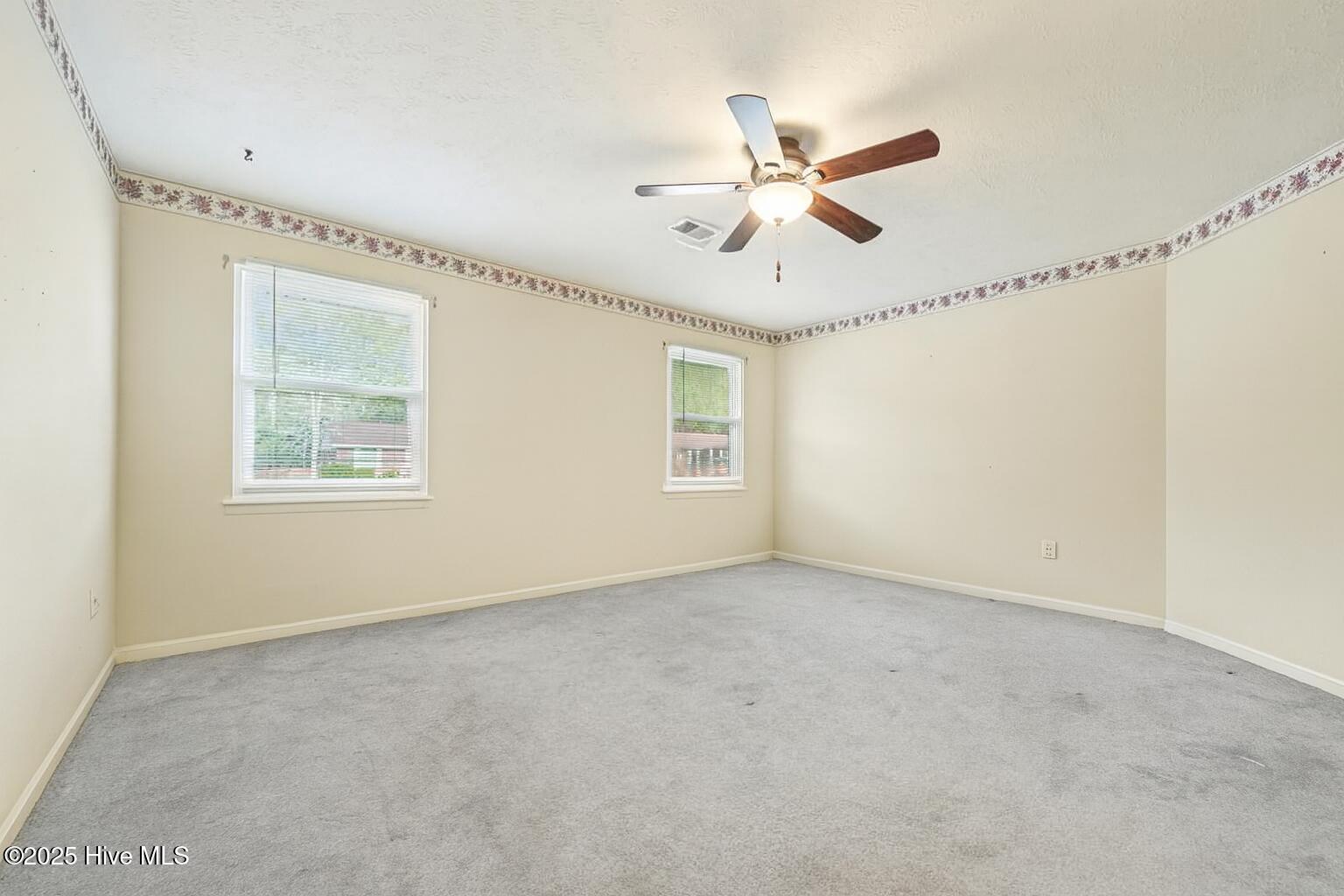 6958 Timbercroft Lane Property Photo 8