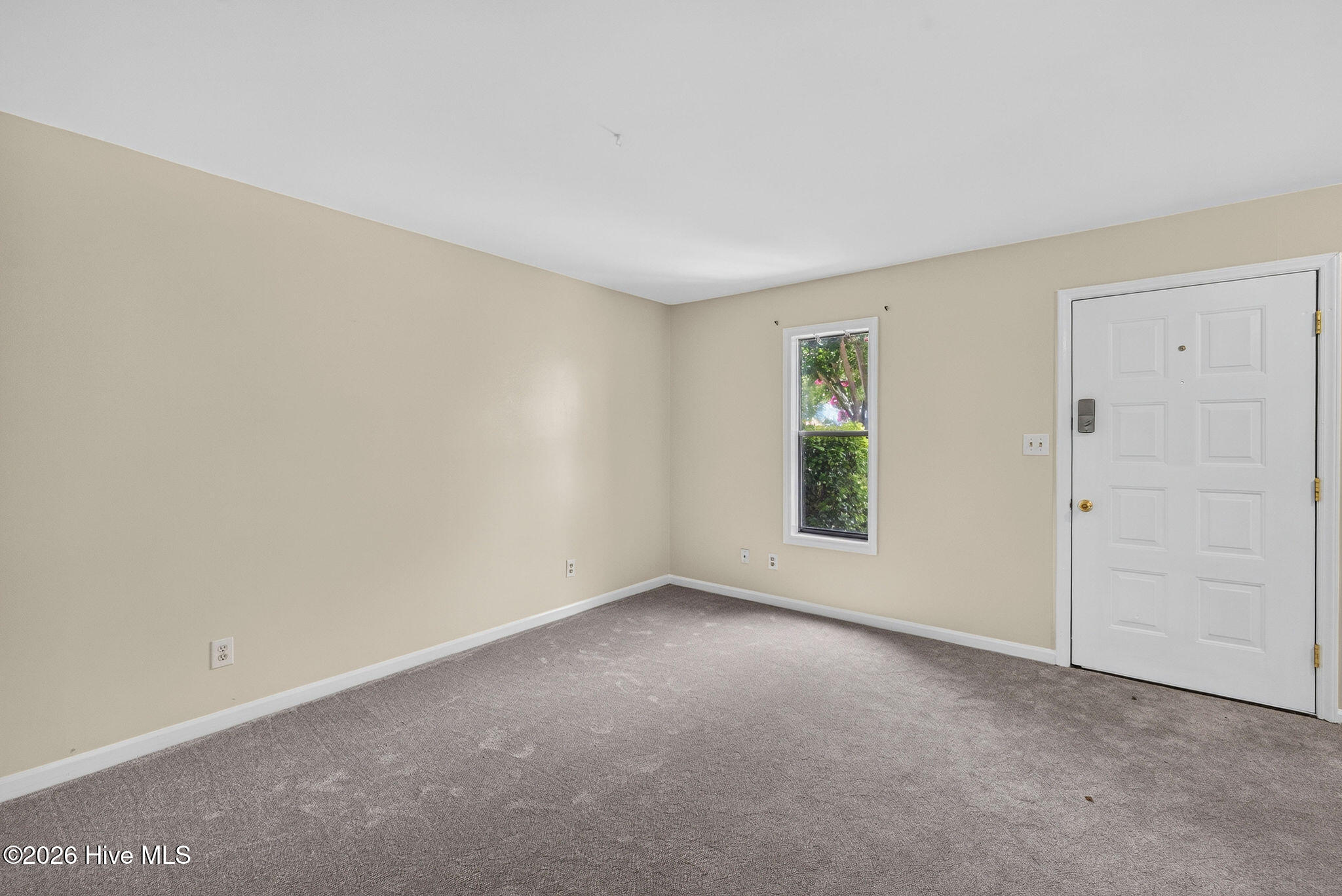 2521 Flint Drive Property Photo 5