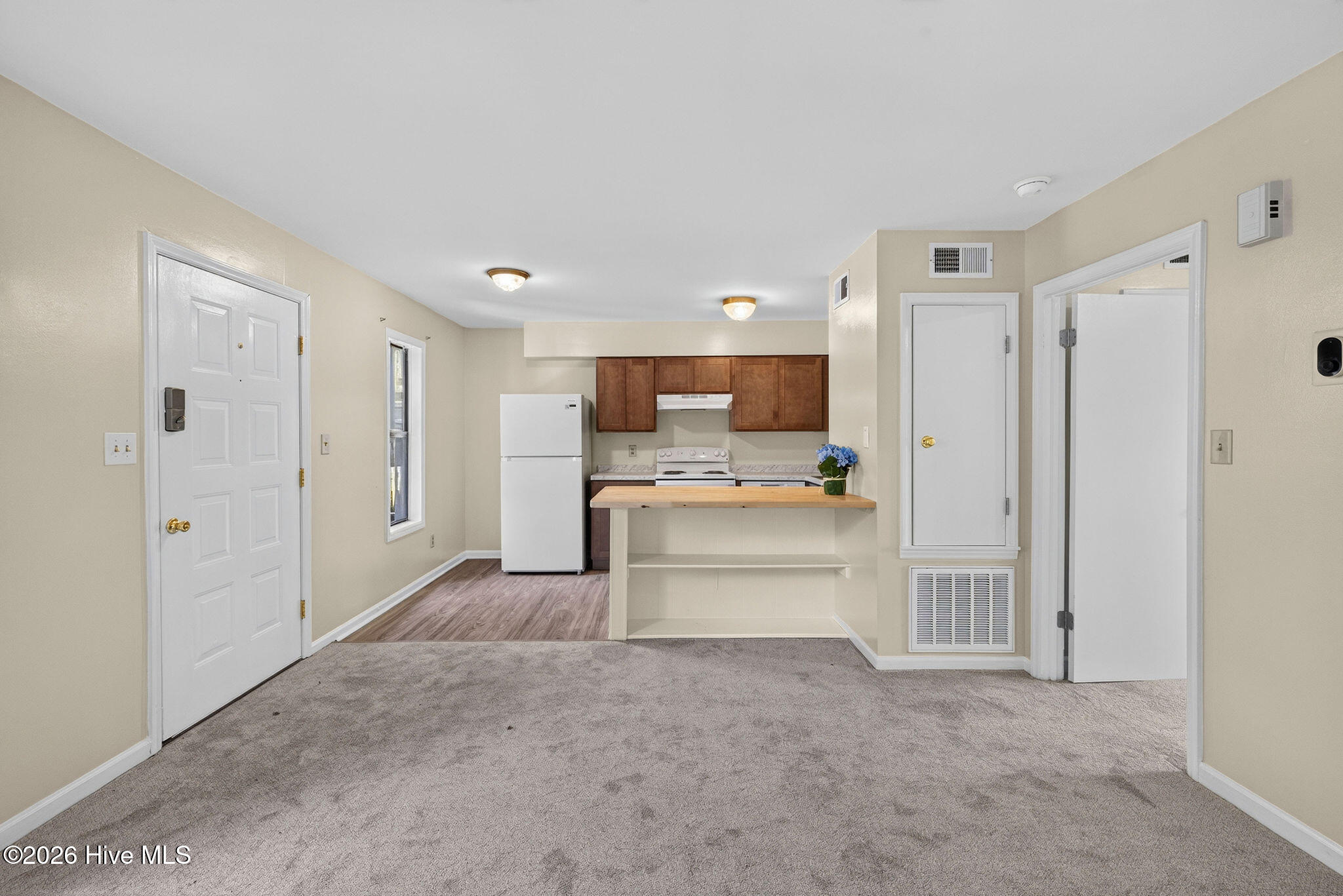 2521 Flint Drive Property Photo 8