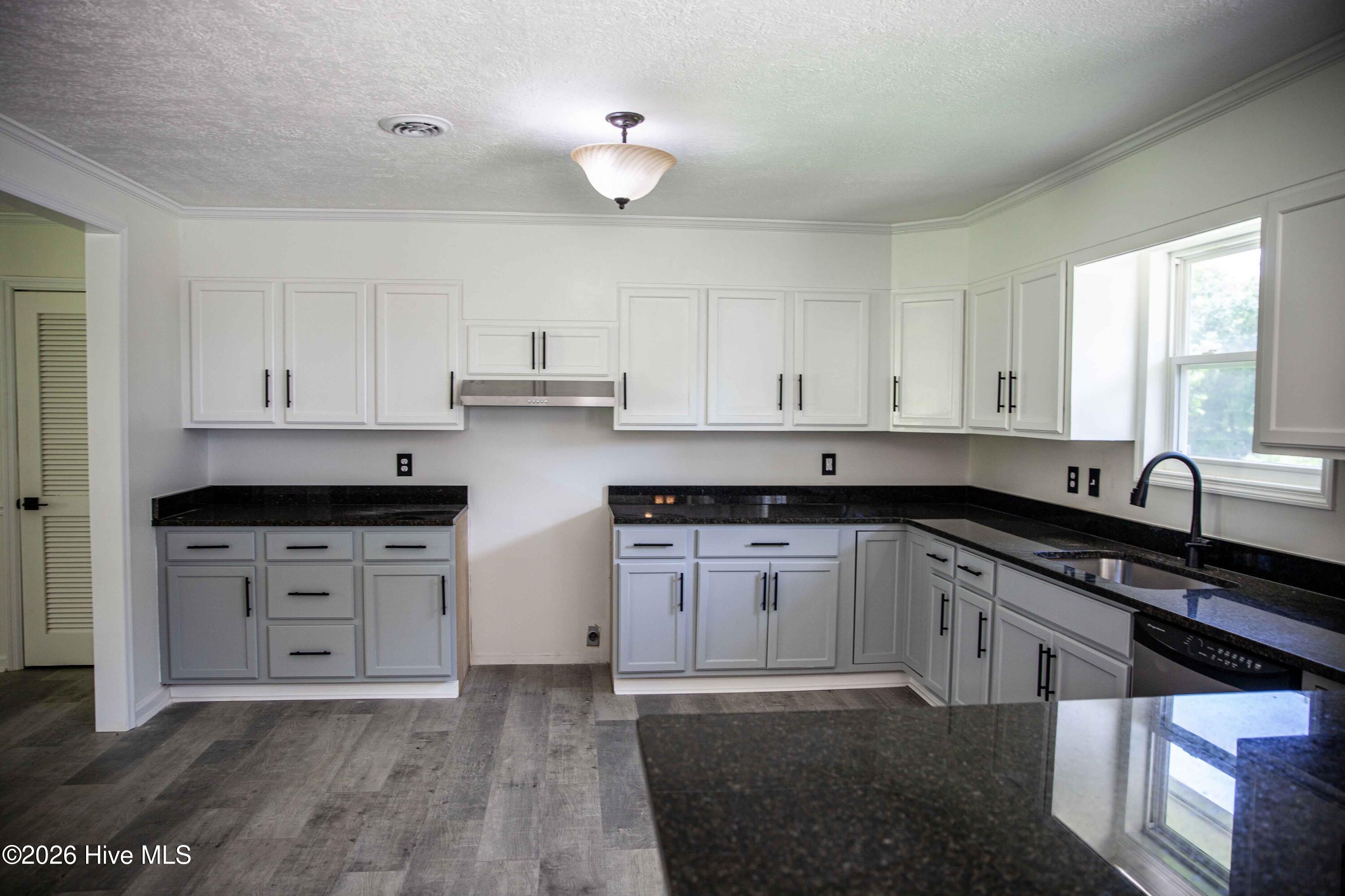 968 Boneville Road Property Photo 10