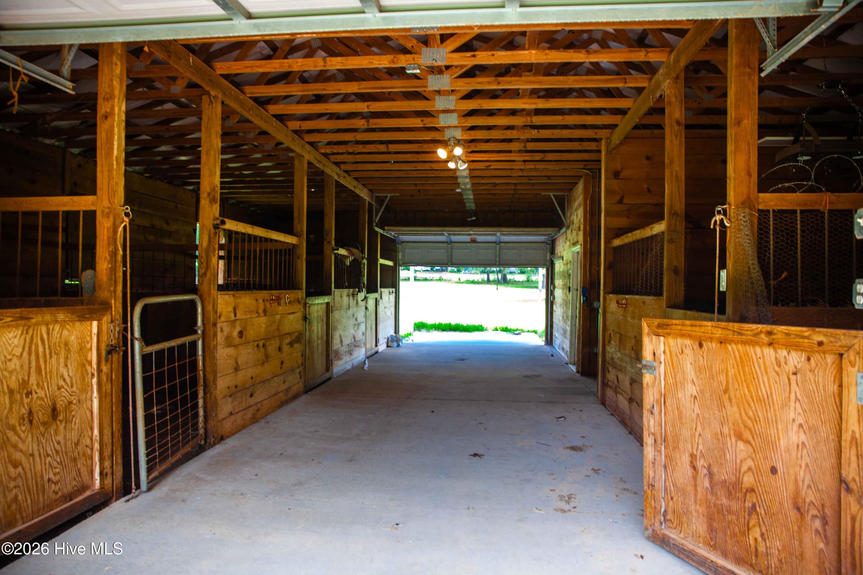 968 Boneville Road Property Photo 34