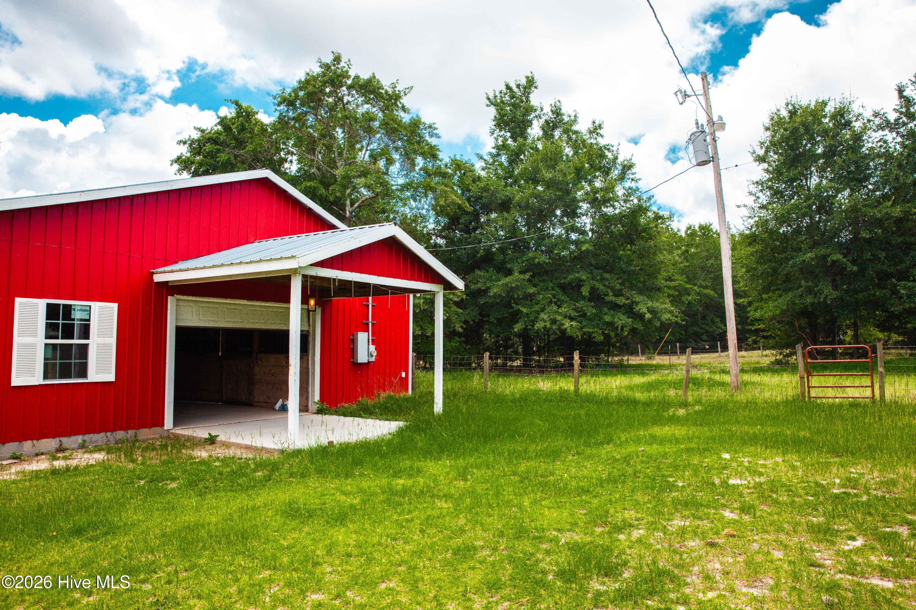 968 Boneville Road Property Photo 37