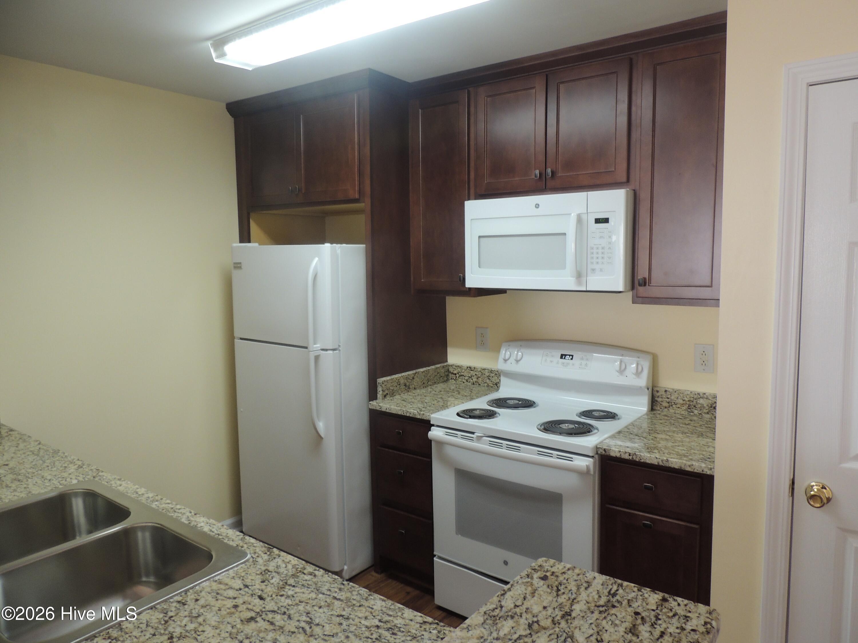 130 Kobe Drive Property Photo 4