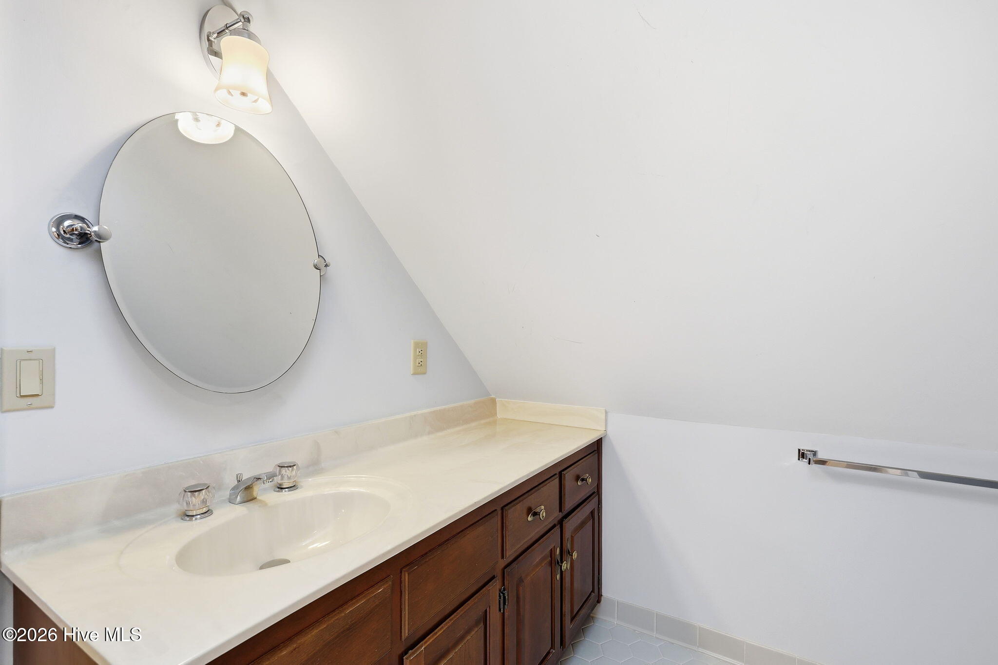 175 Baltusrol Lane Property Photo 34