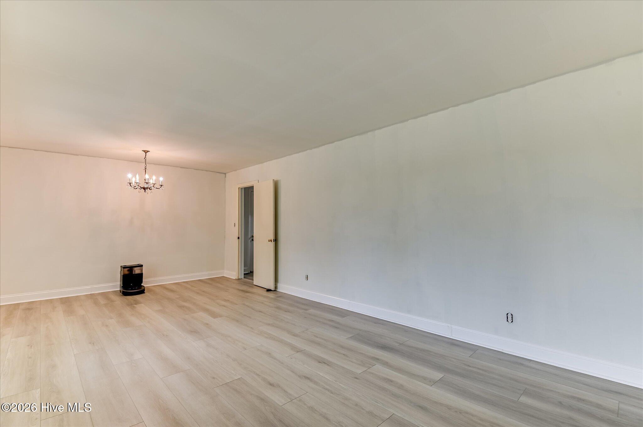 720 Riverview Drive Property Photo 6
