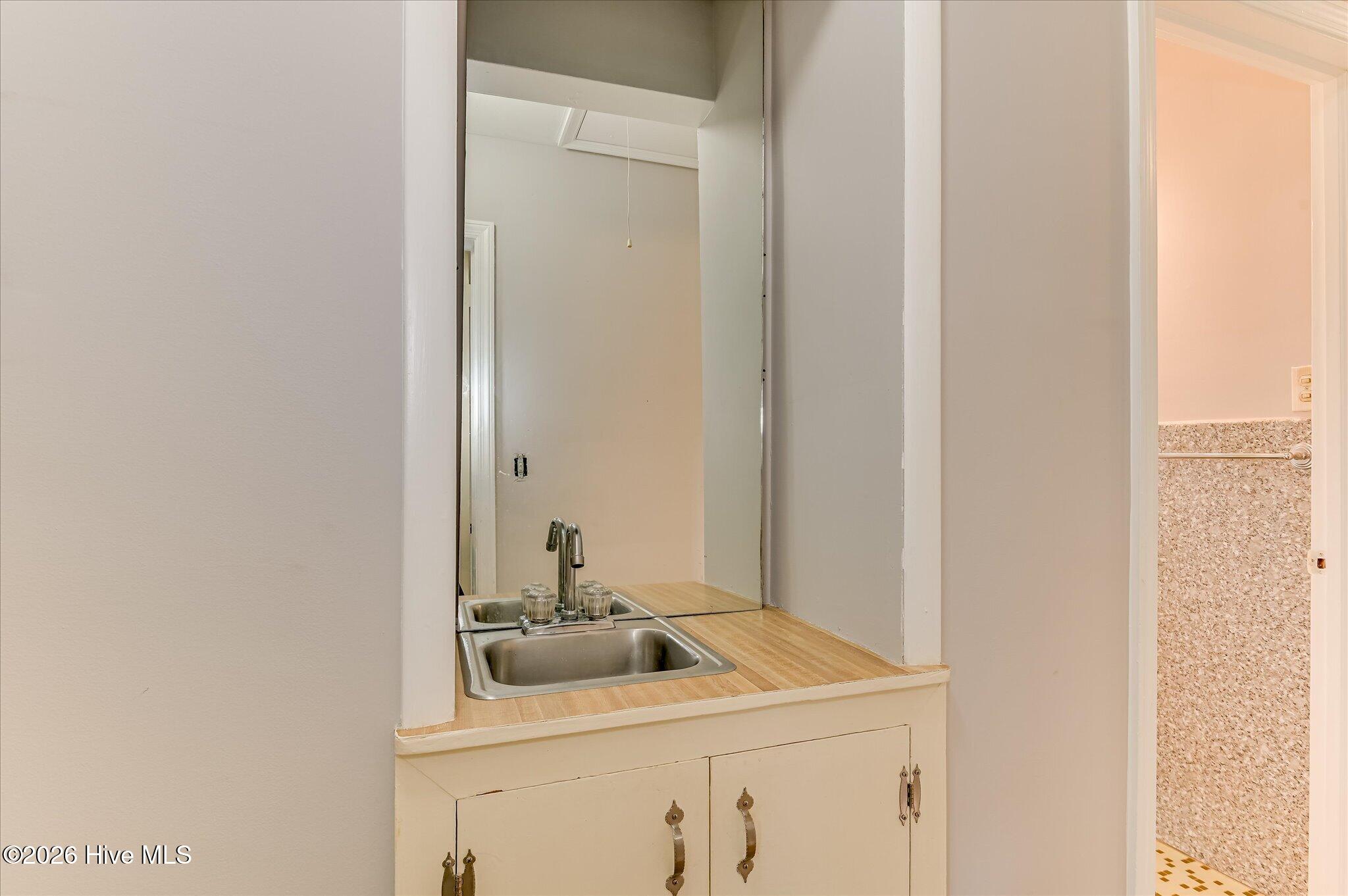 720 Riverview Drive Property Photo 24
