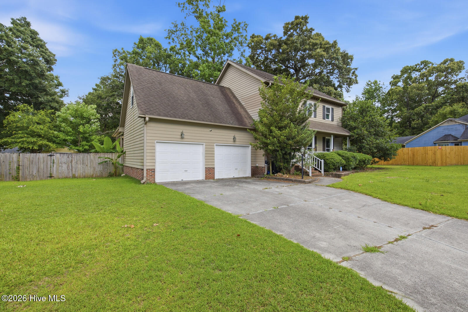 106 Broken Oak Court Property Photo 1