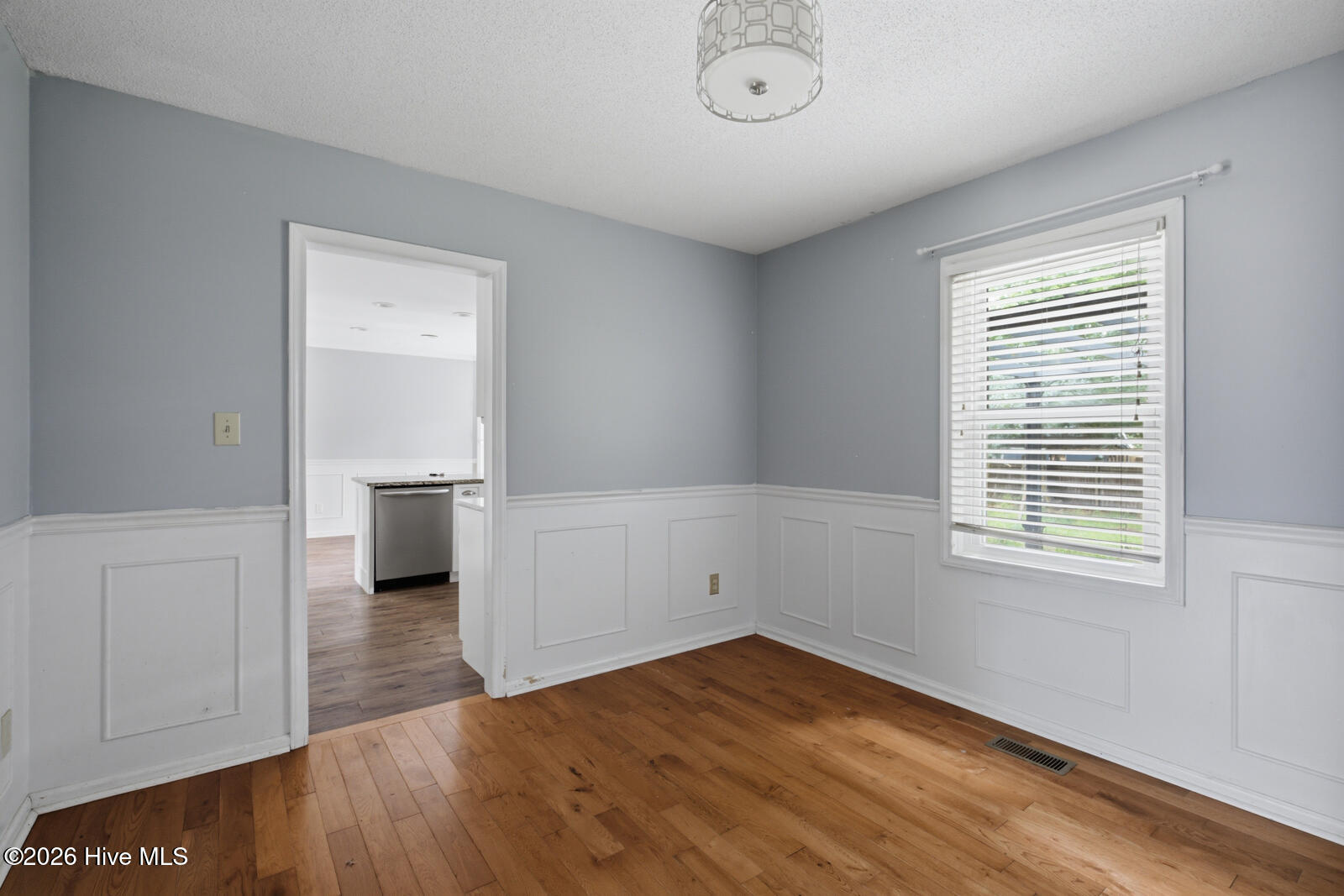 106 Broken Oak Court Property Photo 7