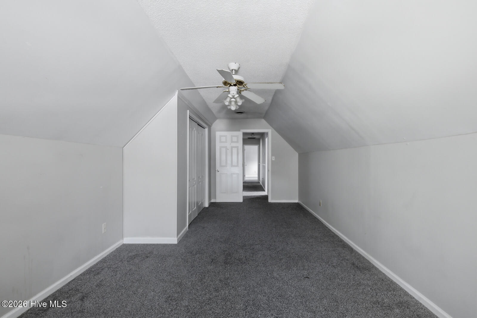 106 Broken Oak Court Property Photo 17