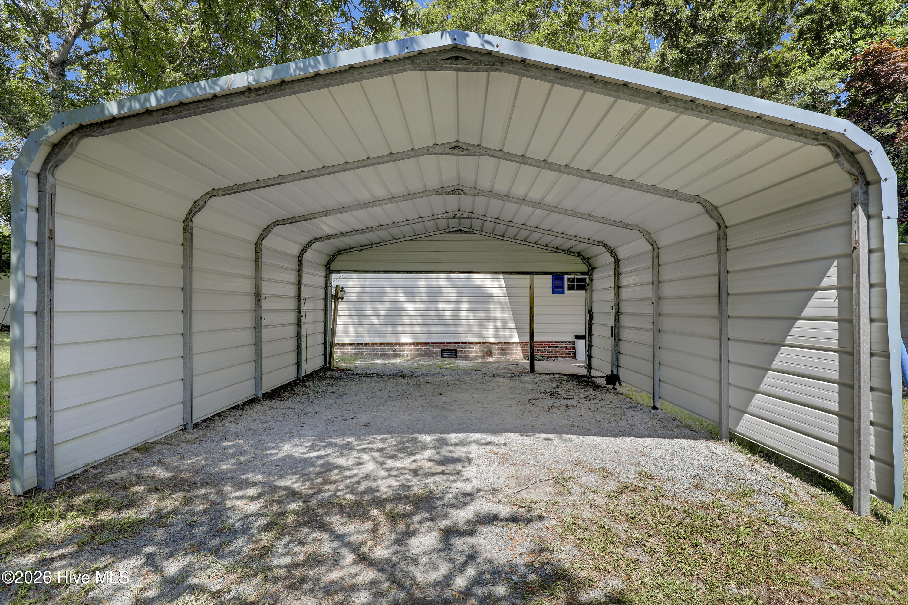 714 Cedar Avenue Property Photo 4