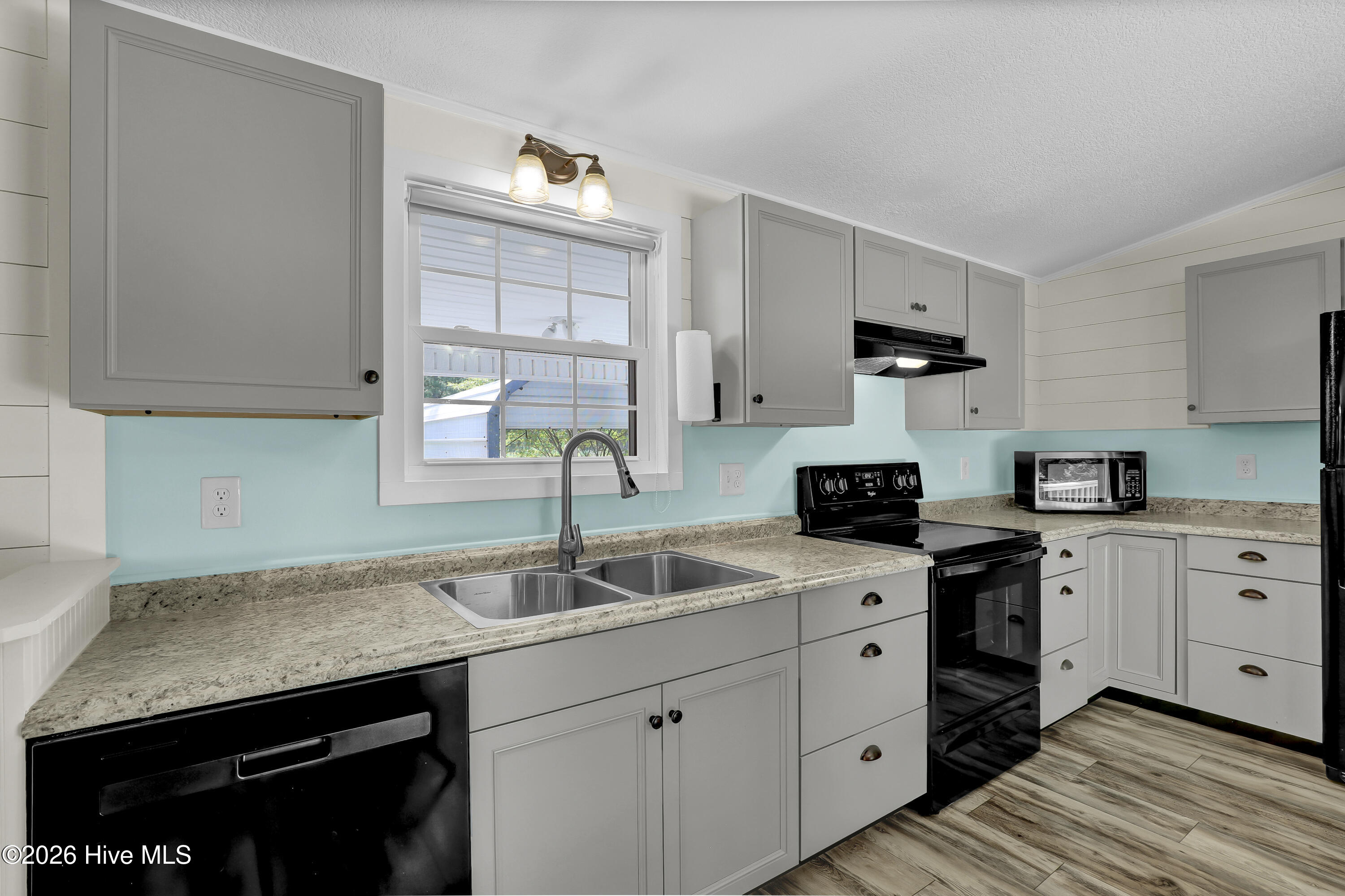 714 Cedar Avenue Property Photo 24