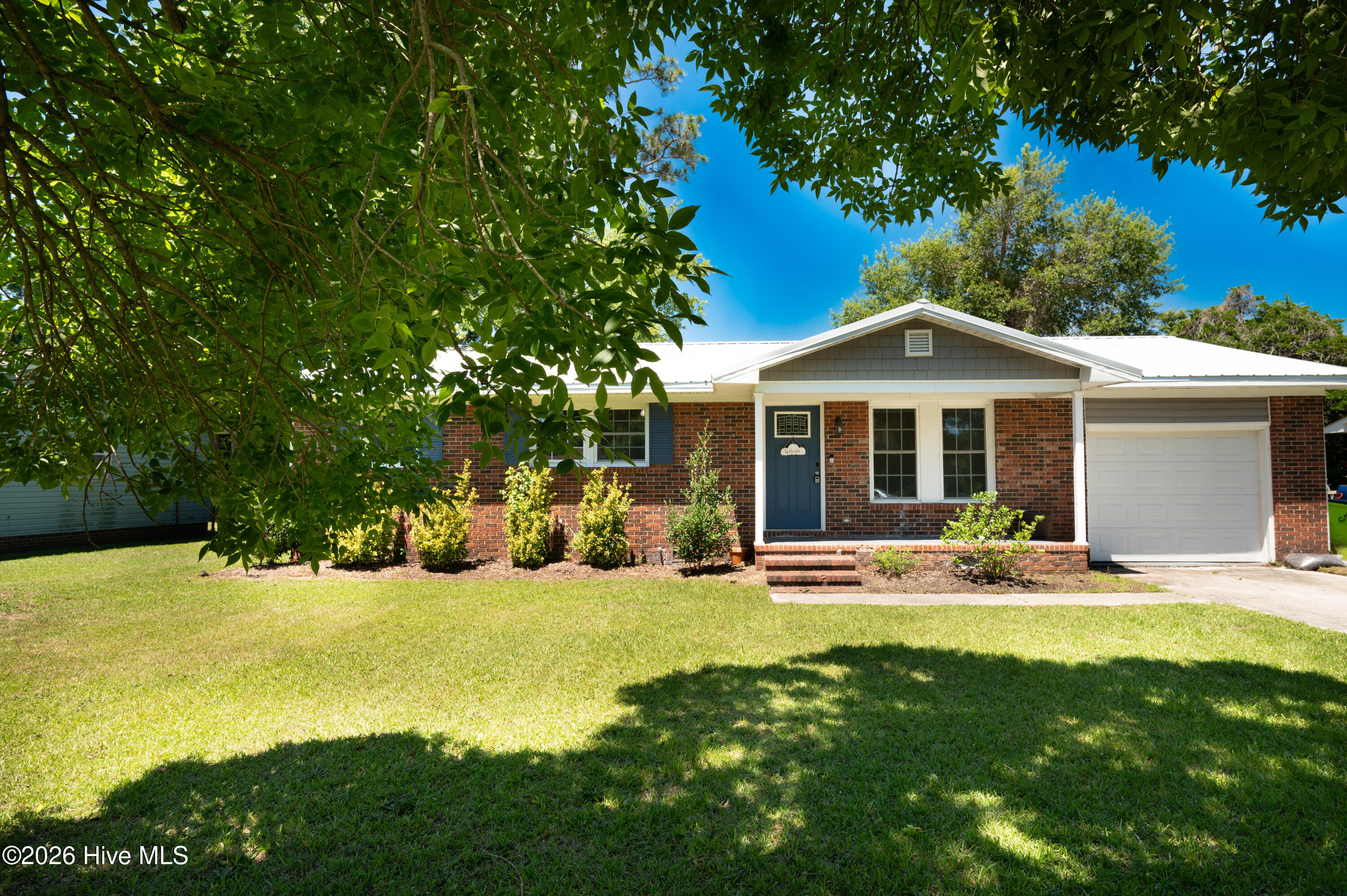 218 Forest View Drive Property Photo 2