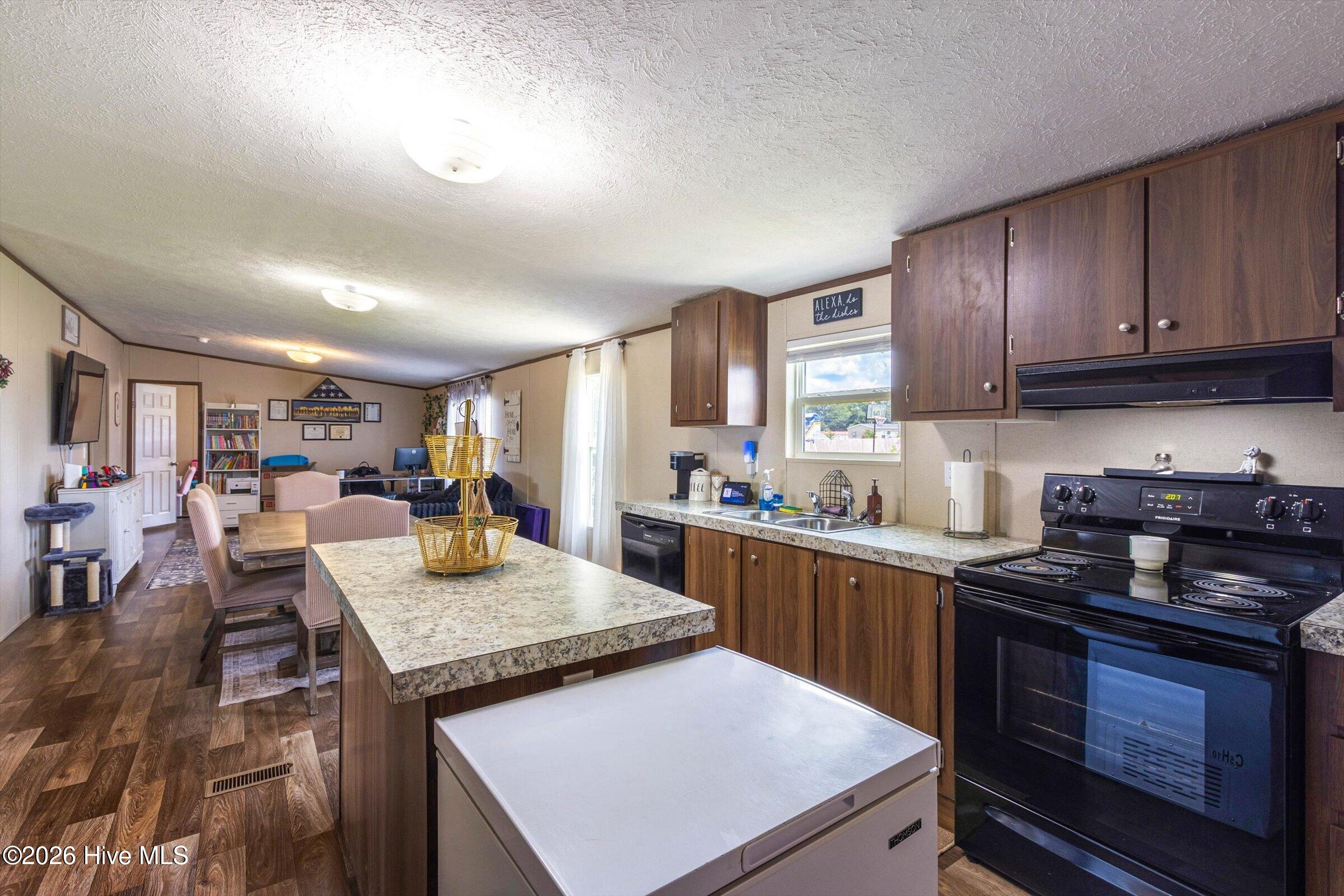 3510 Matts Way Property Photo 16